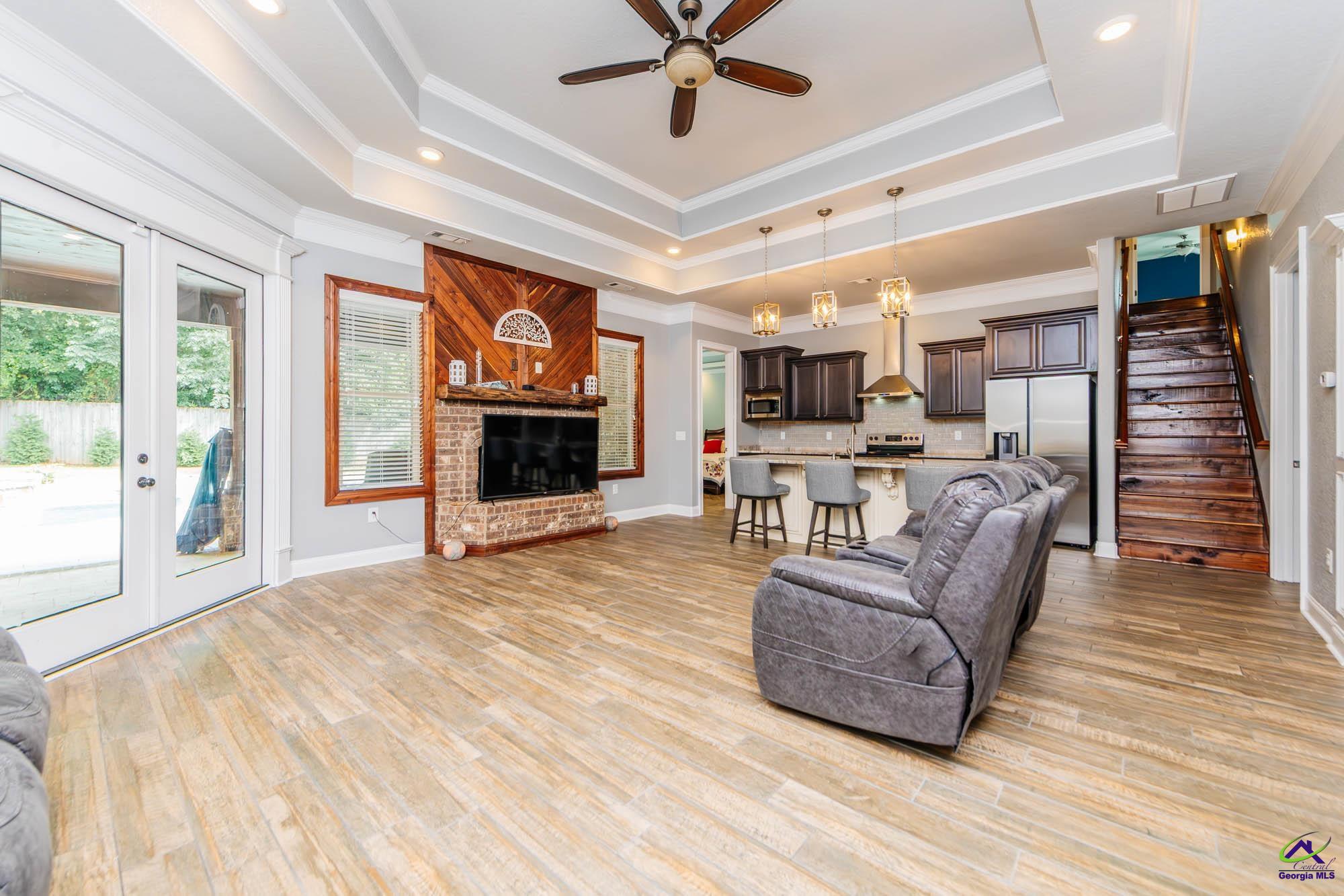 78 Lenora Drive