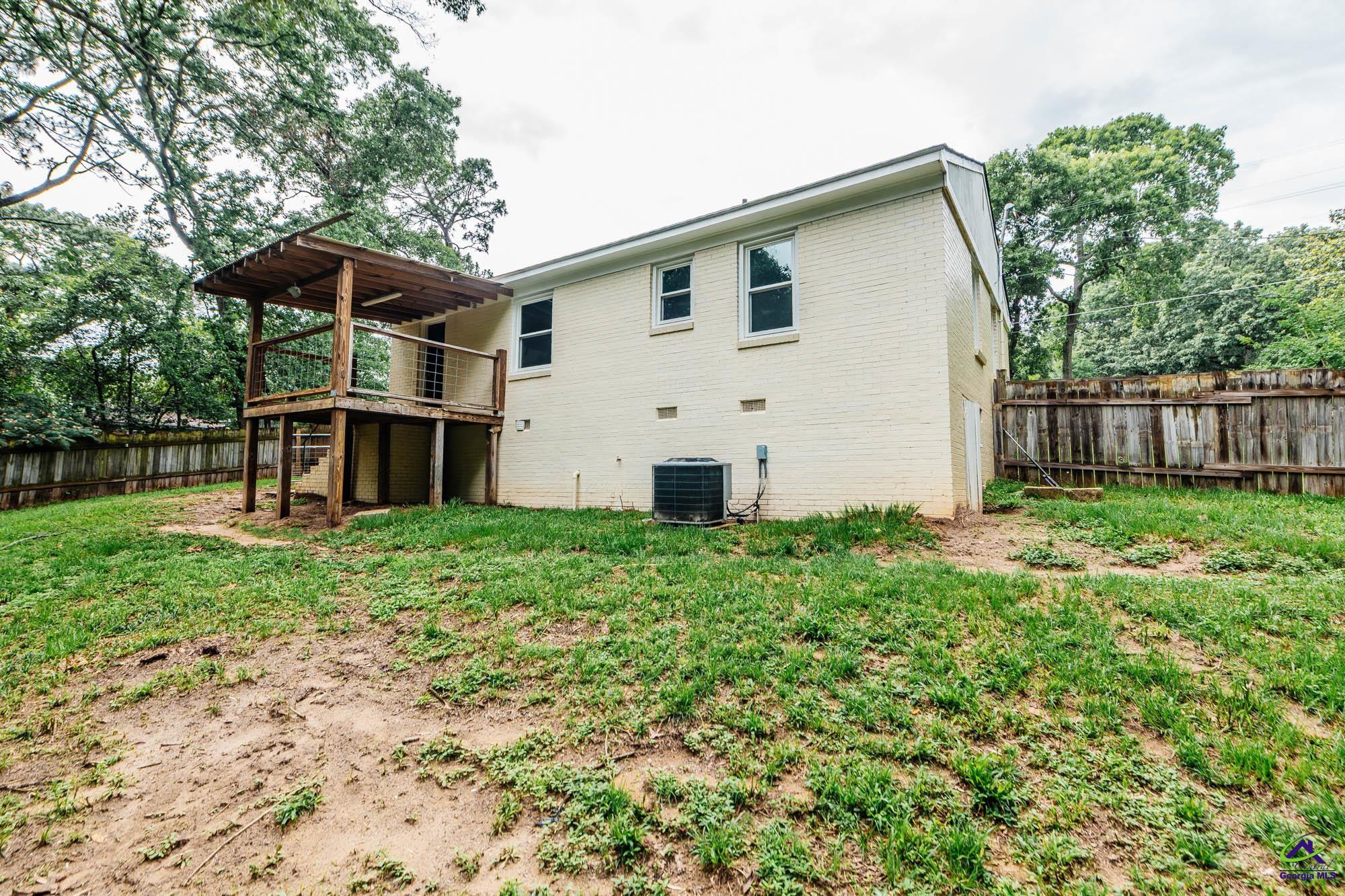 111 benton Avenue
