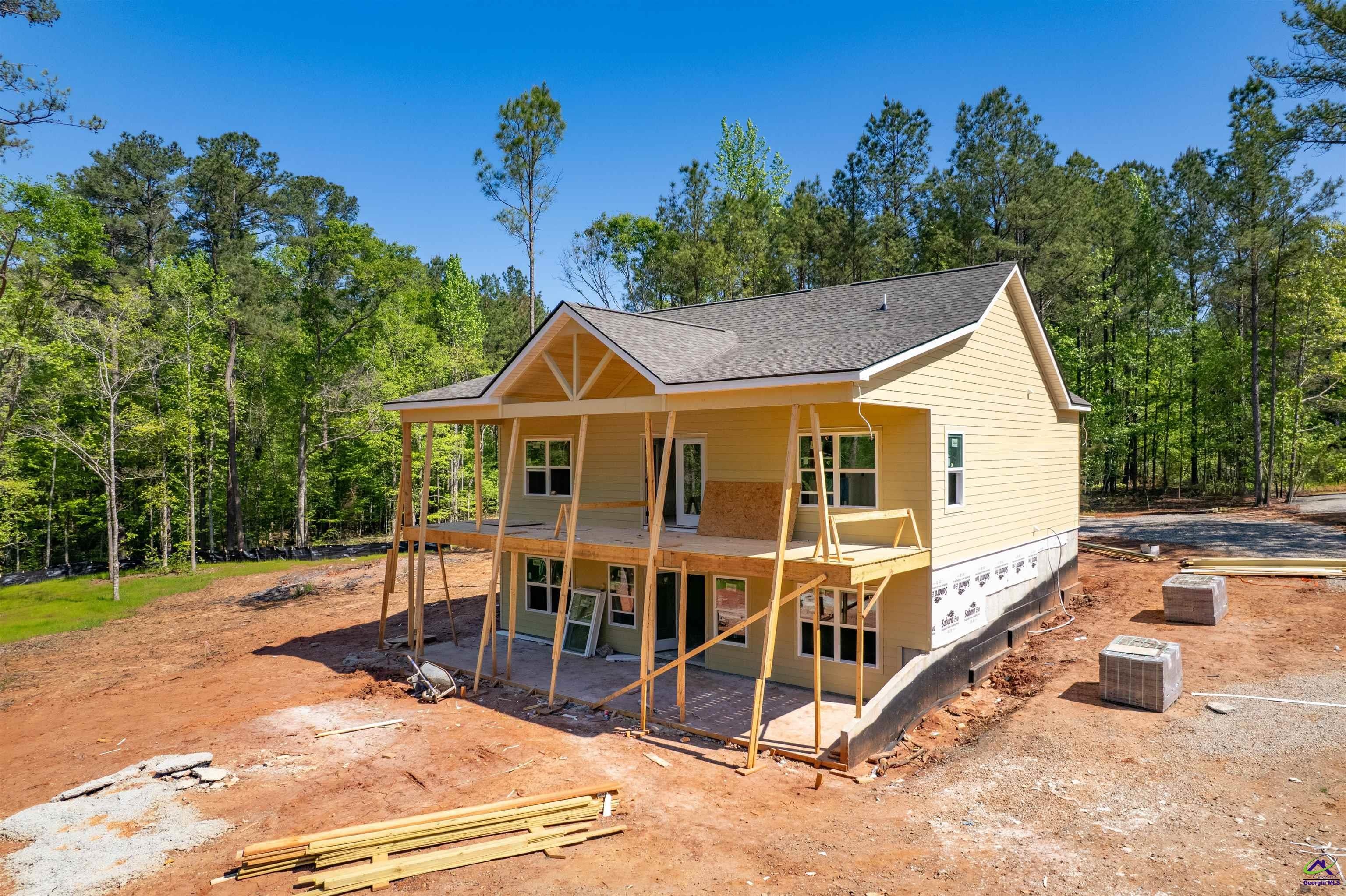 385 Thomas Drive