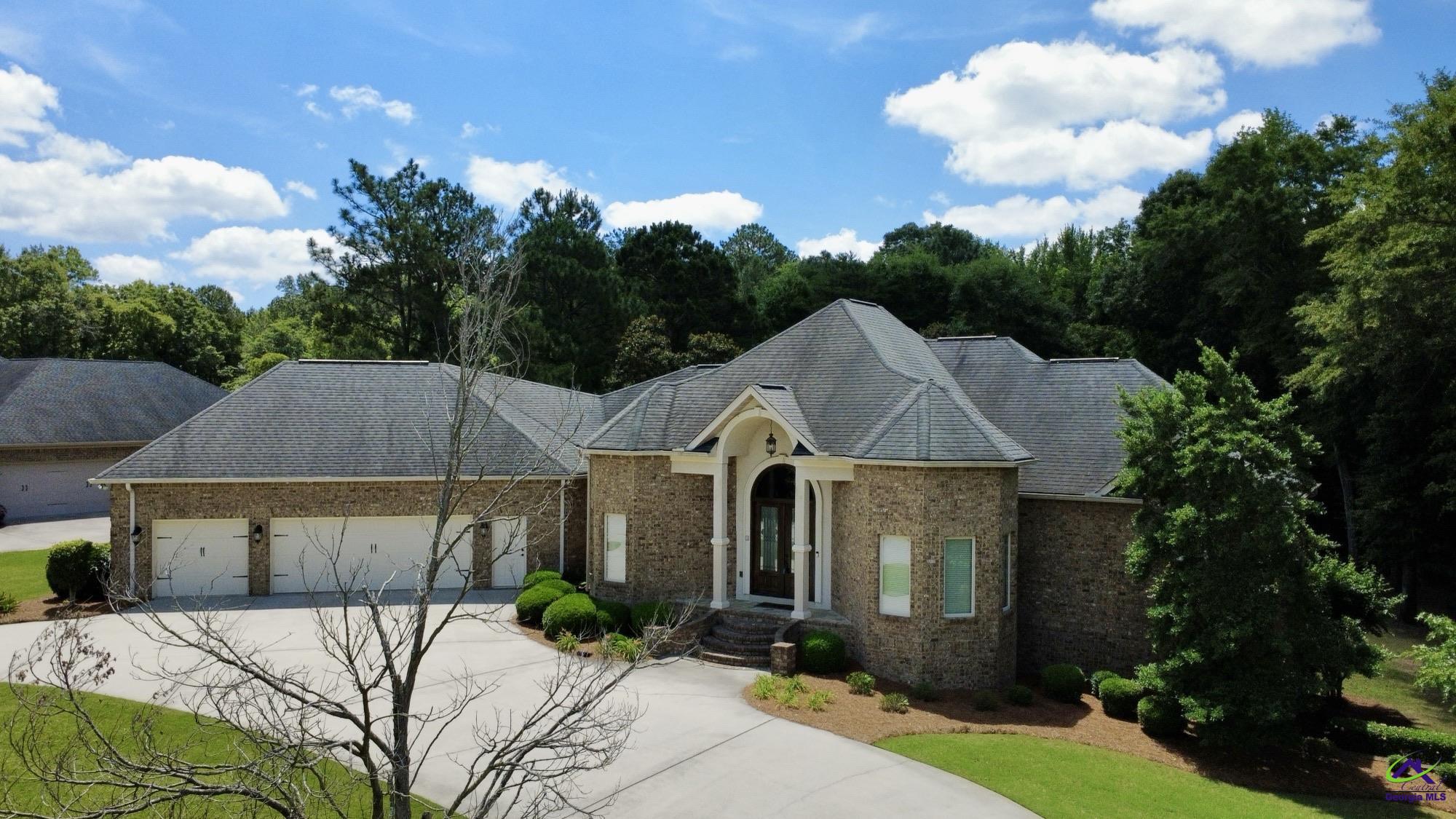211 Lowpoint Trail