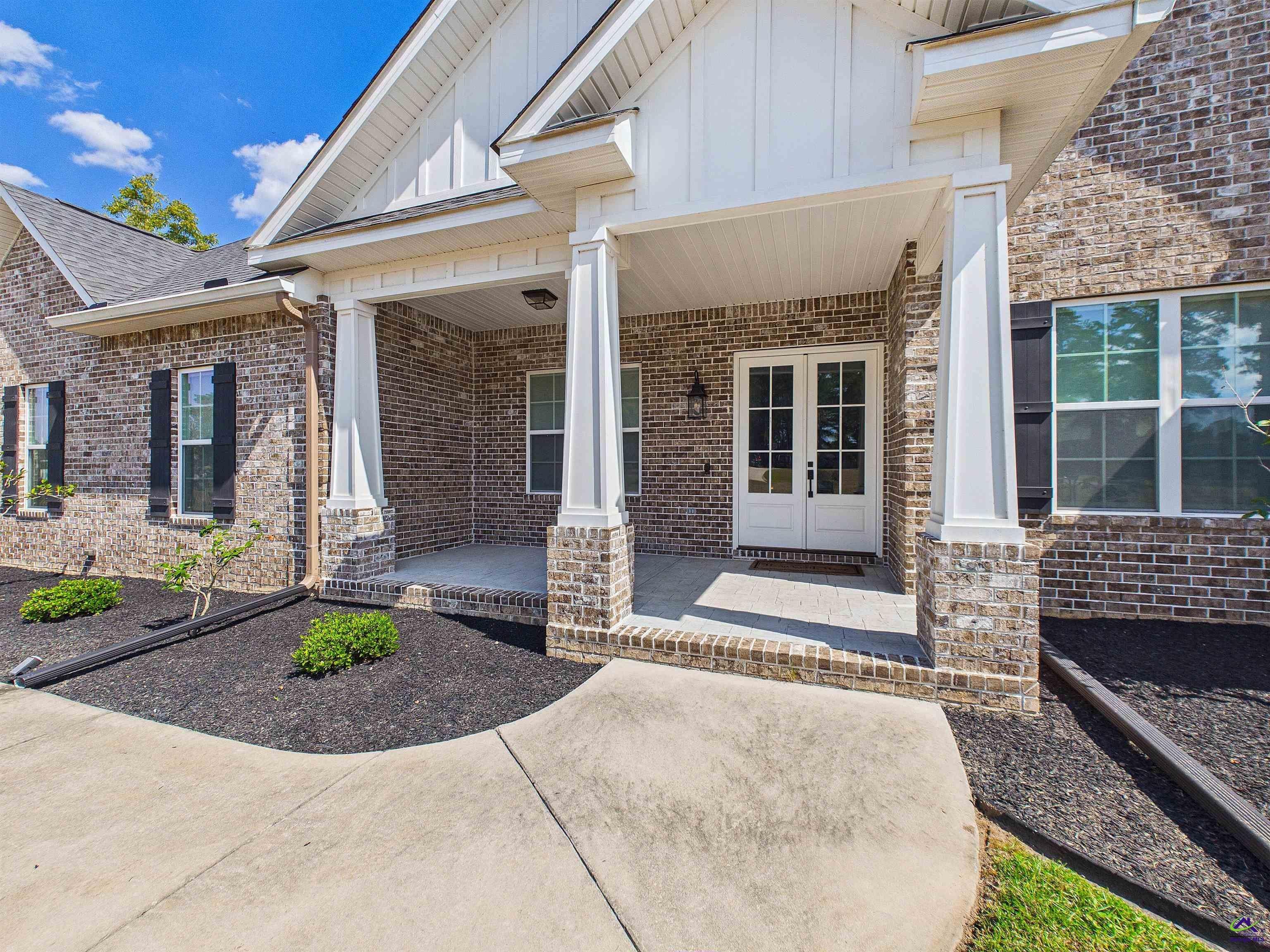 207 Yale Circle