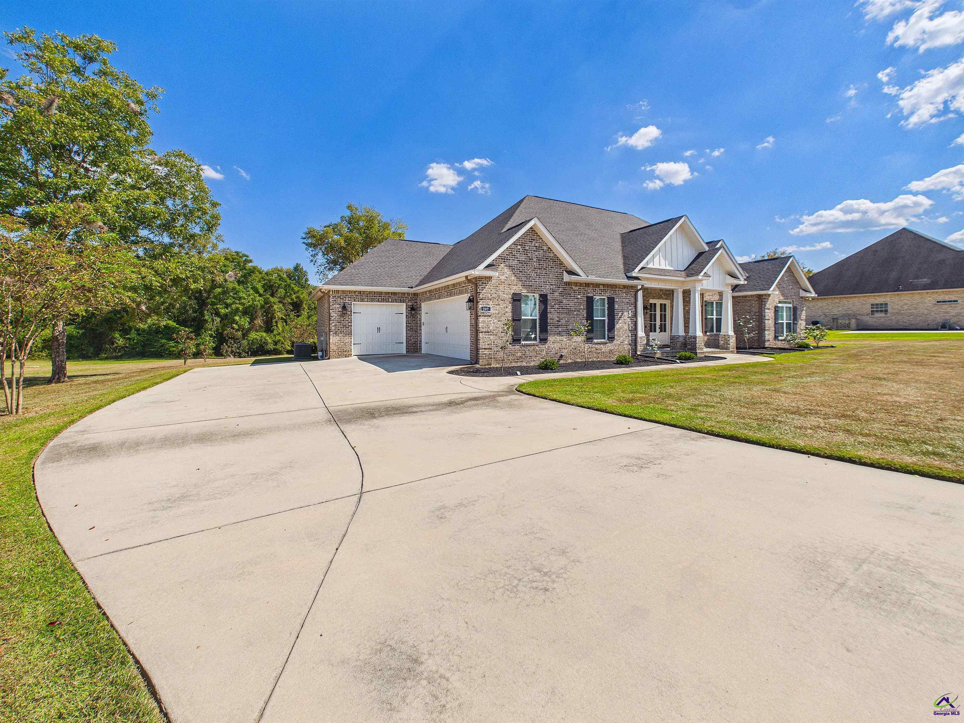 207 Yale Circle