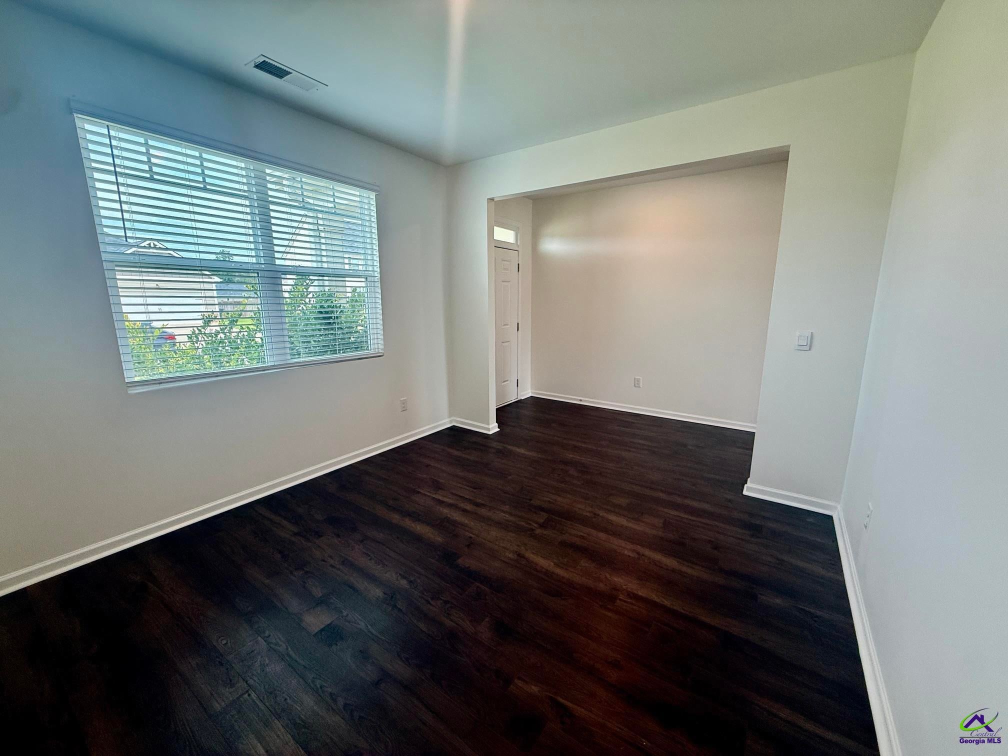 216 Barnyard Way
