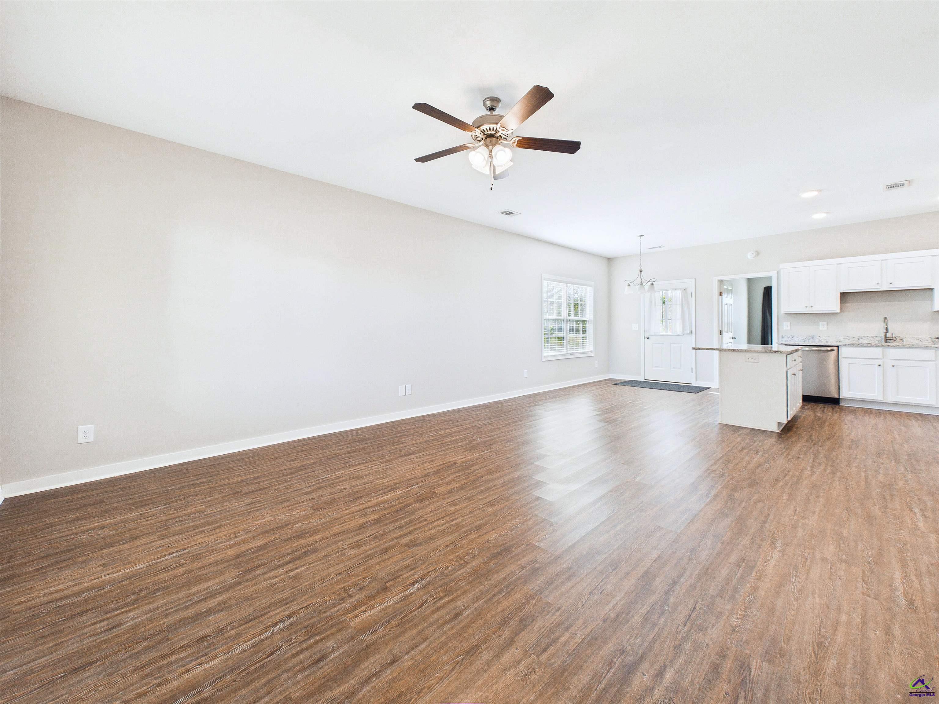 112 Shasta Dr