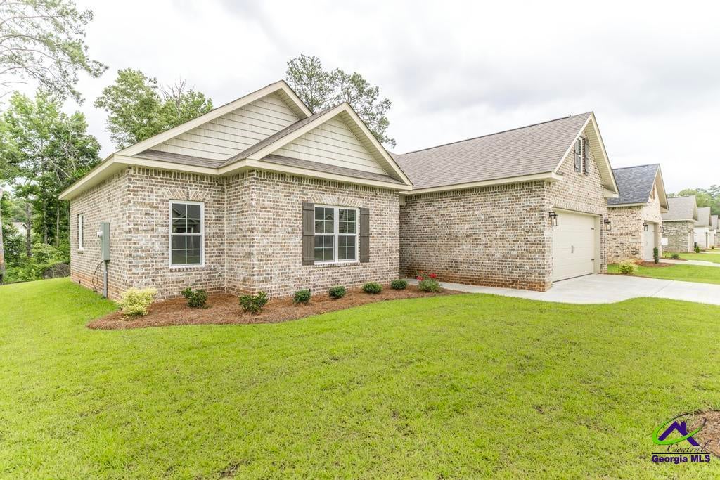522 Bristleleaf Path