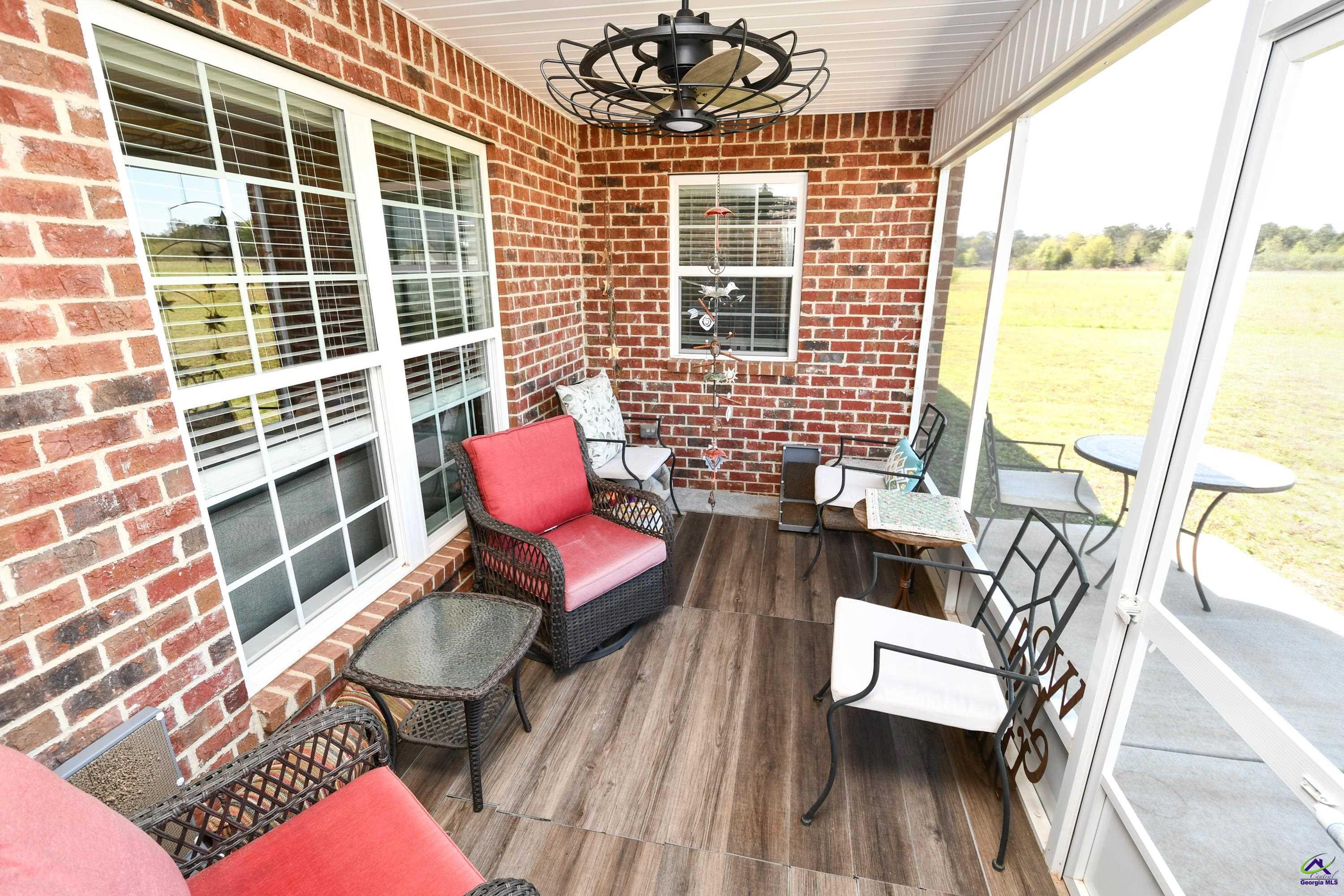 423 Lamplight Drive