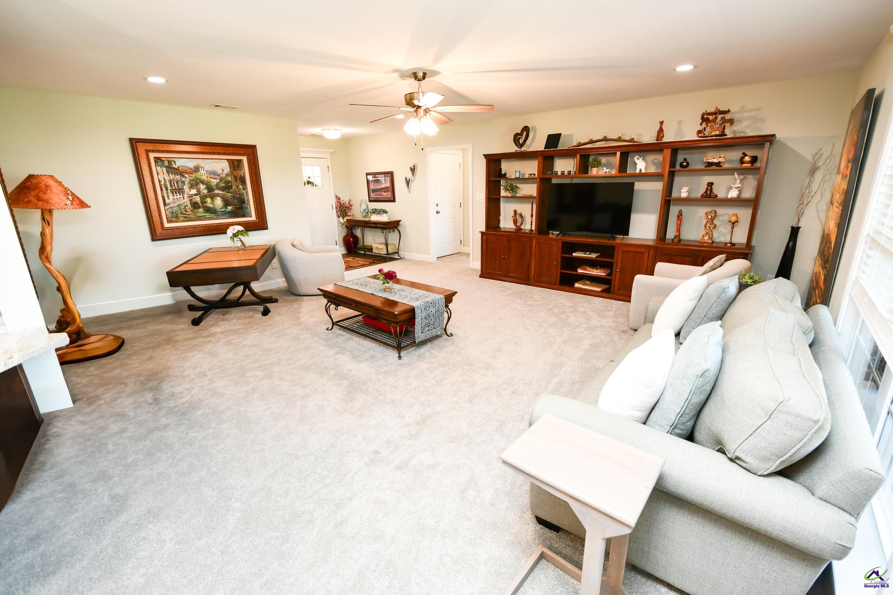 423 Lamplight Drive