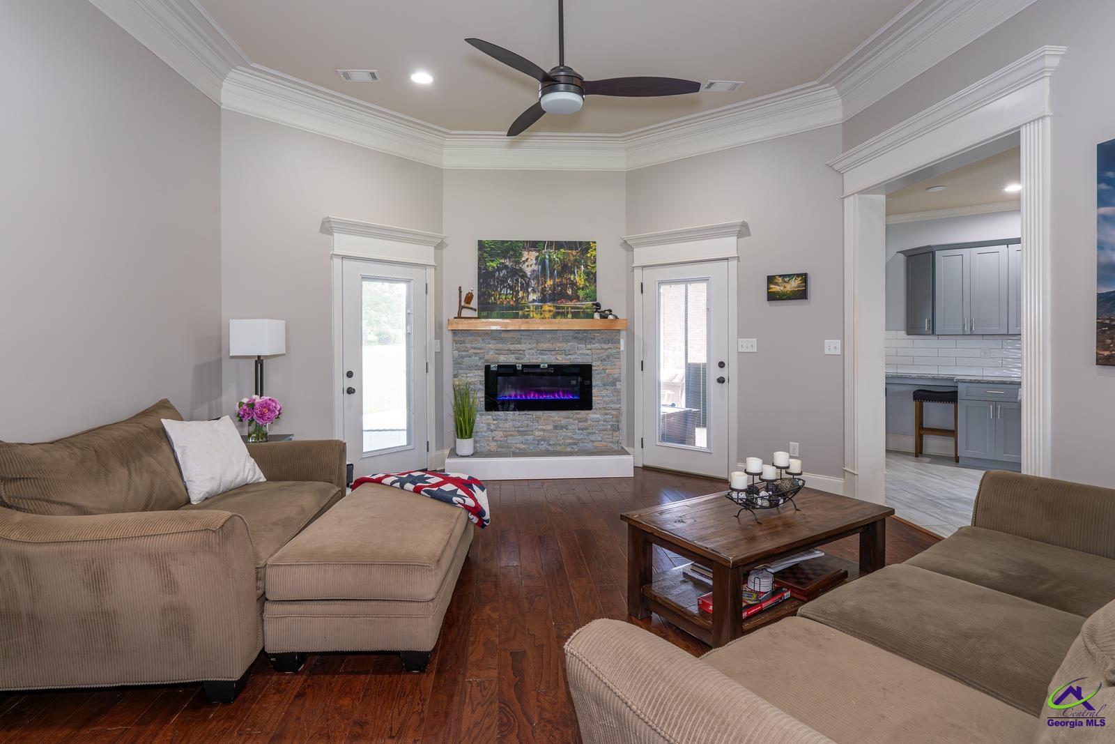 3043 Chatooga Way