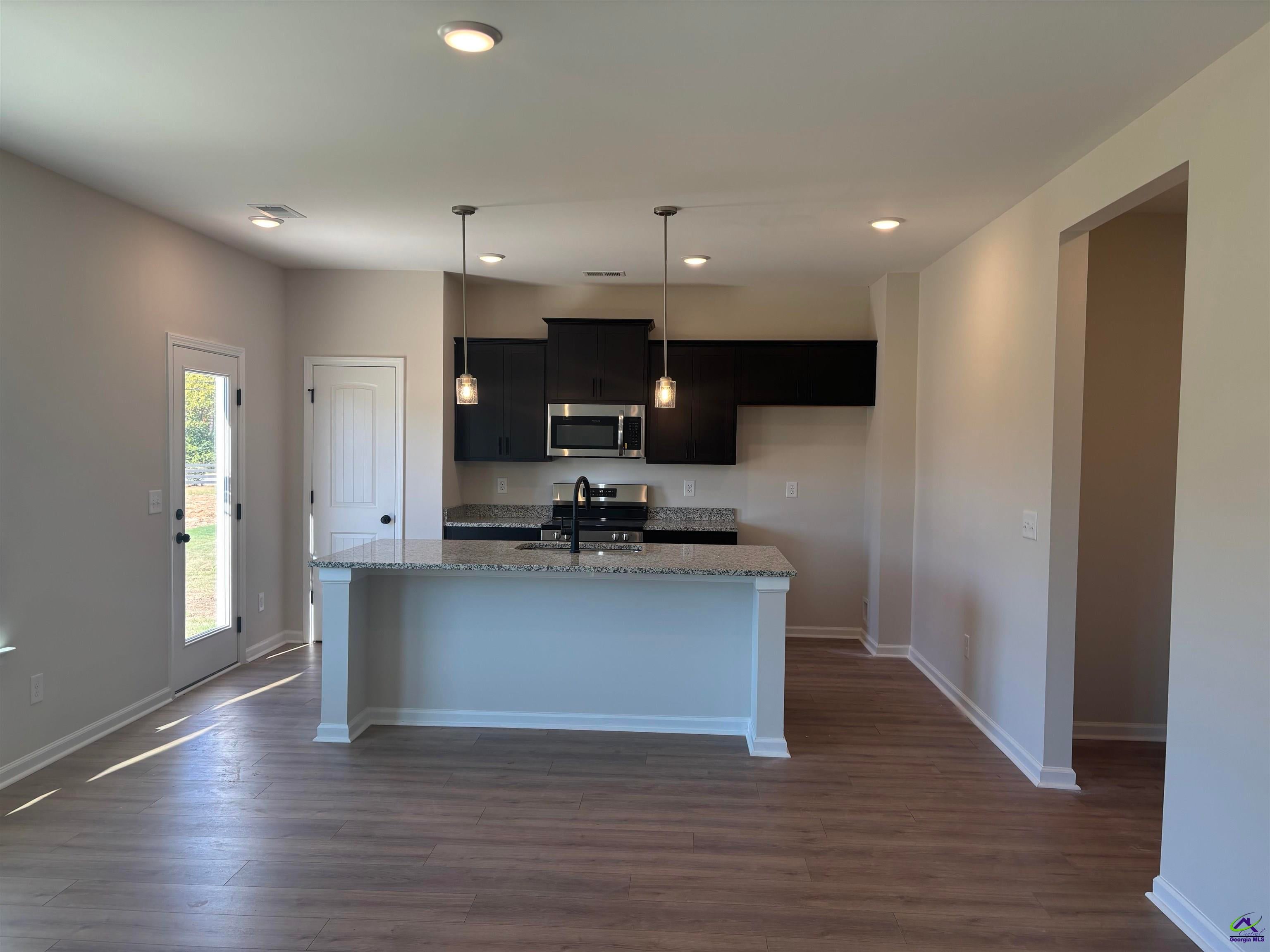 104 Jewellie Road