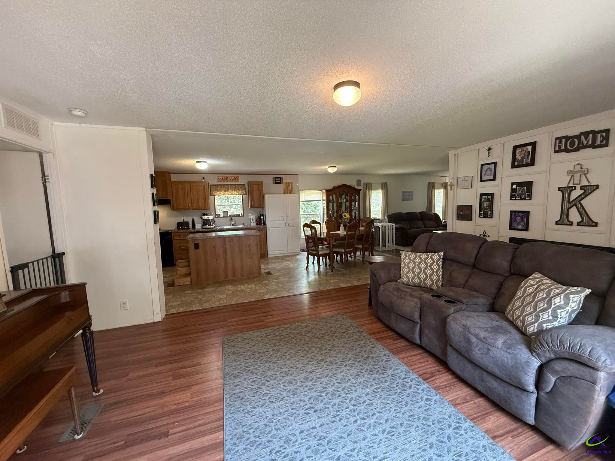 124 N County Line Road