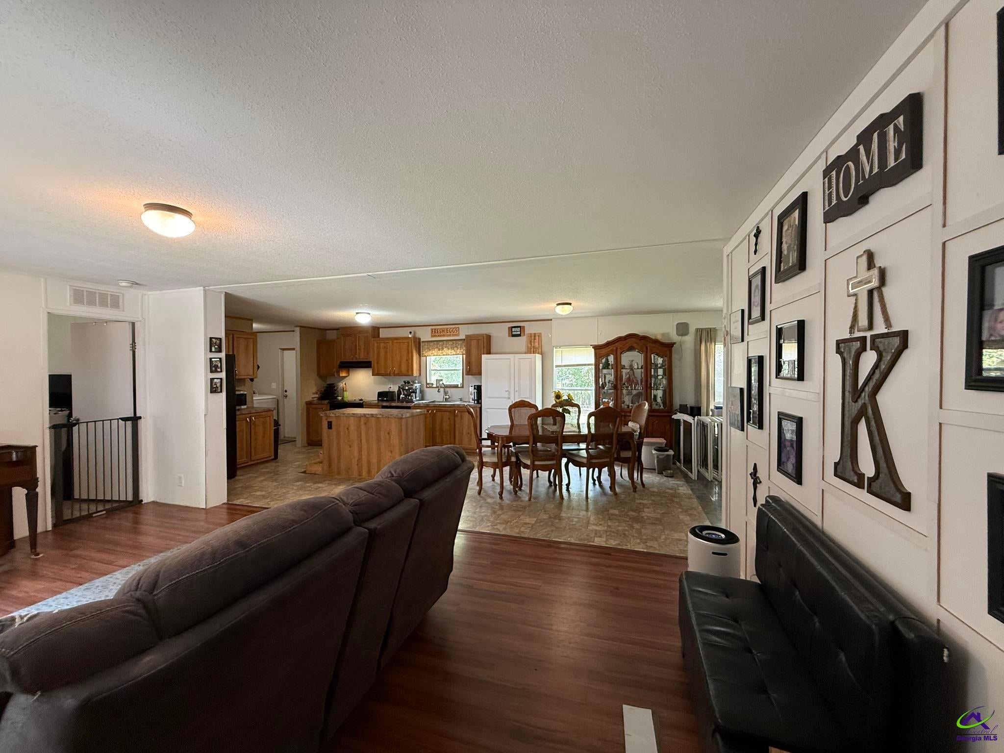 124 N County Line Road