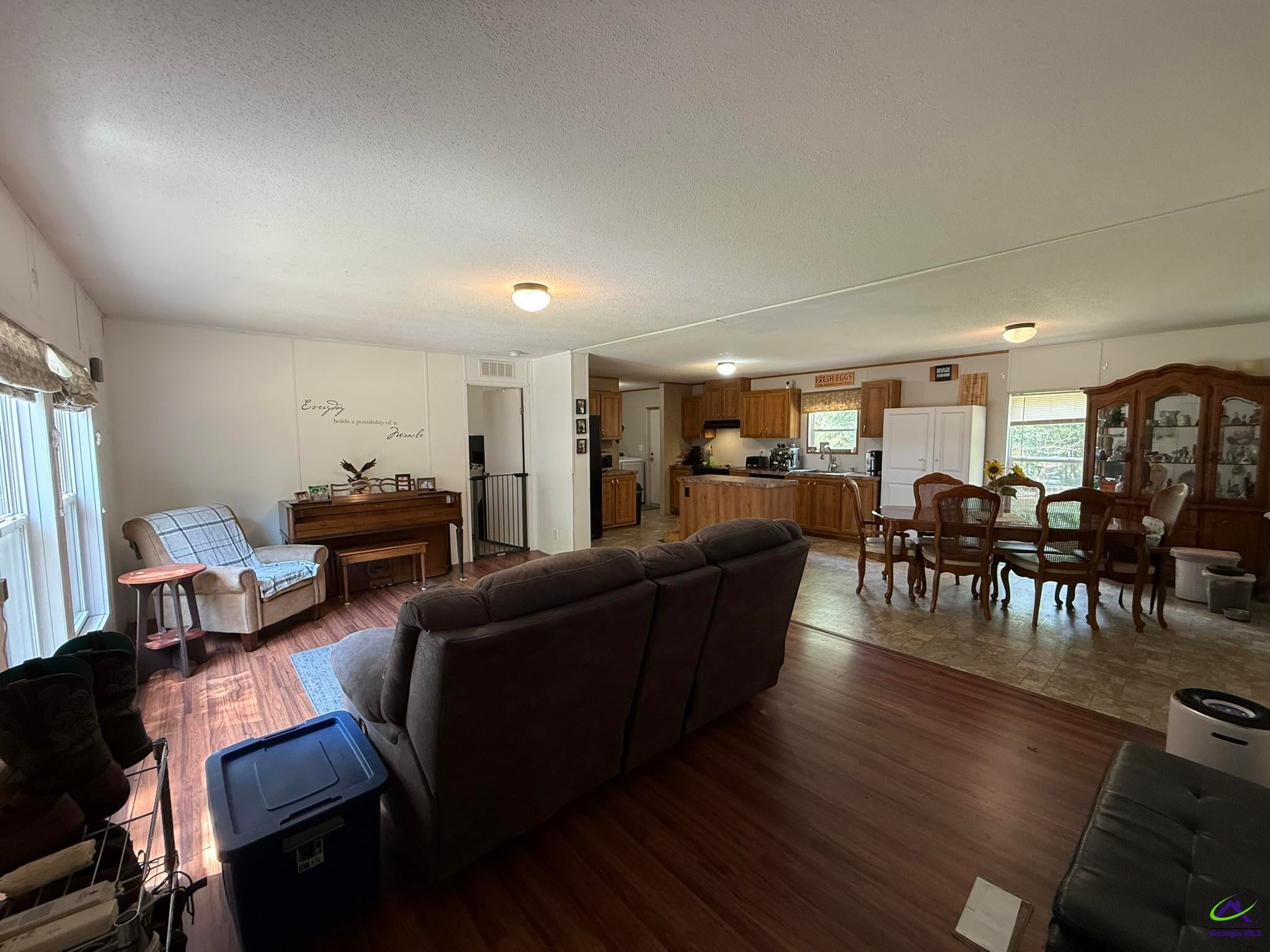 124 N County Line Road
