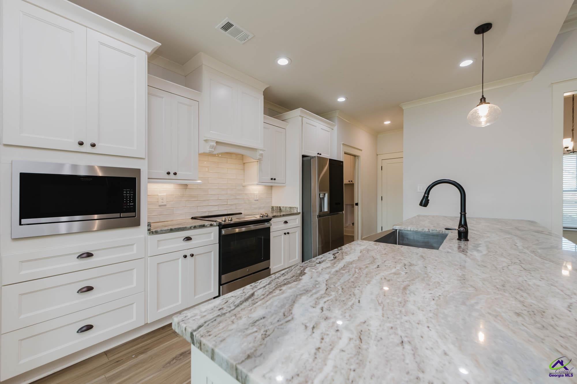 106 Woodwinds Court