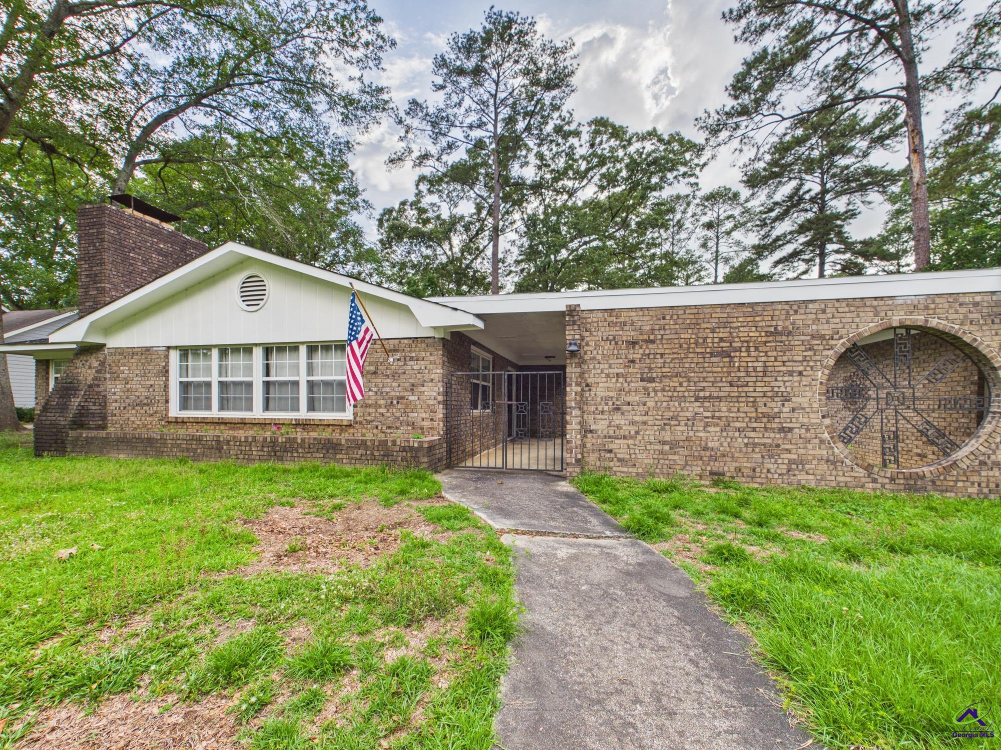 113 Shadow Lane