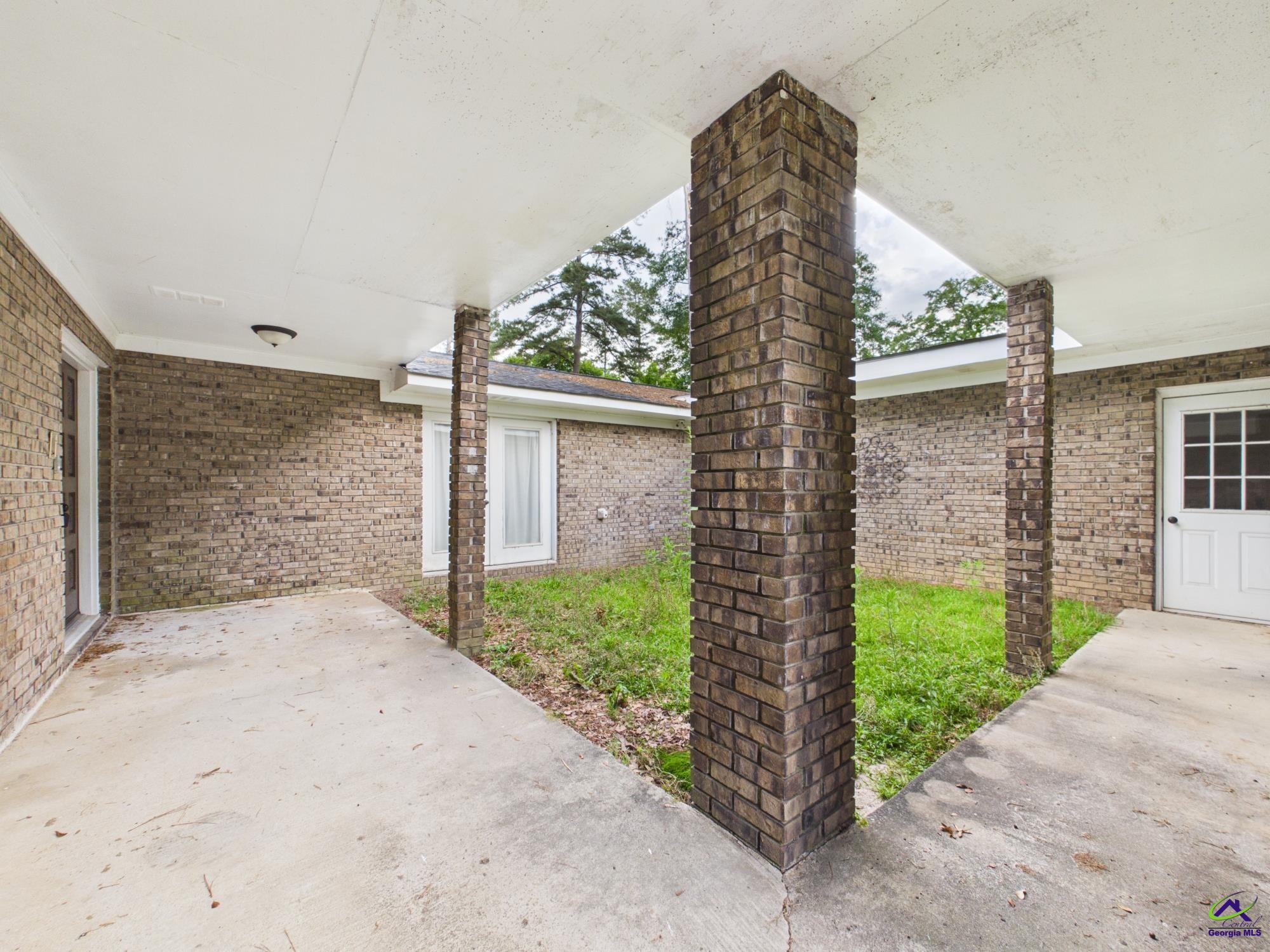 113 Shadow Lane