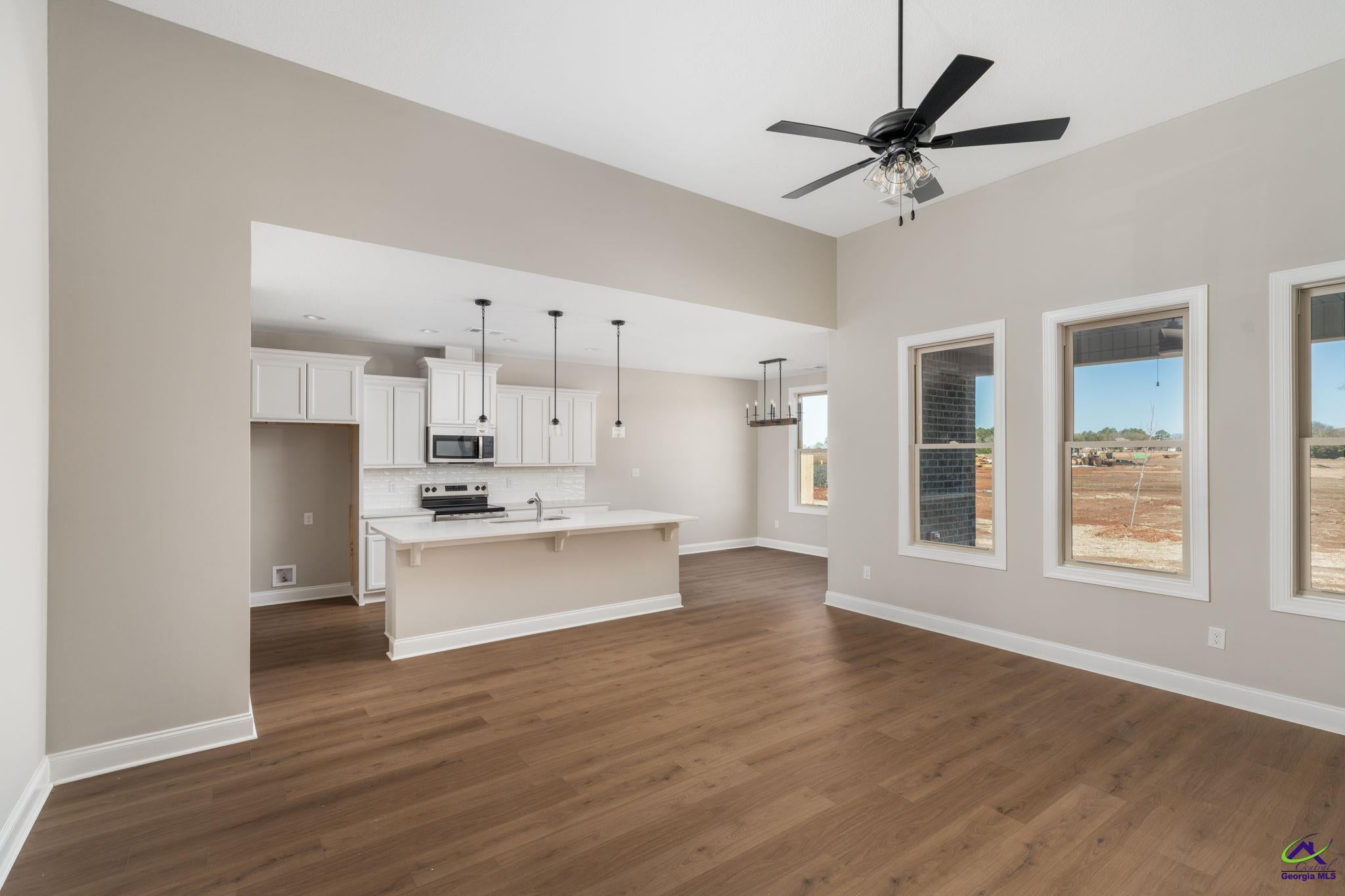 203 Farmland Circle