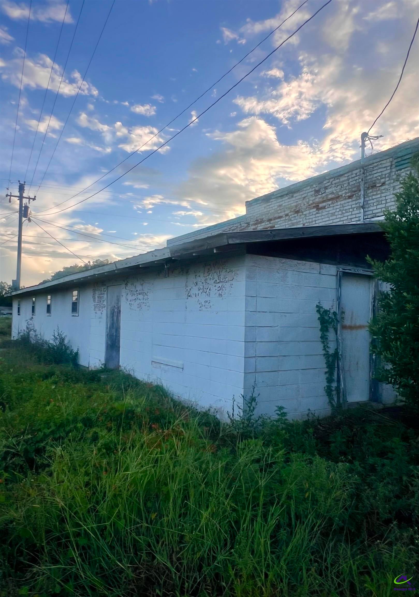 4000 Cochran Highway