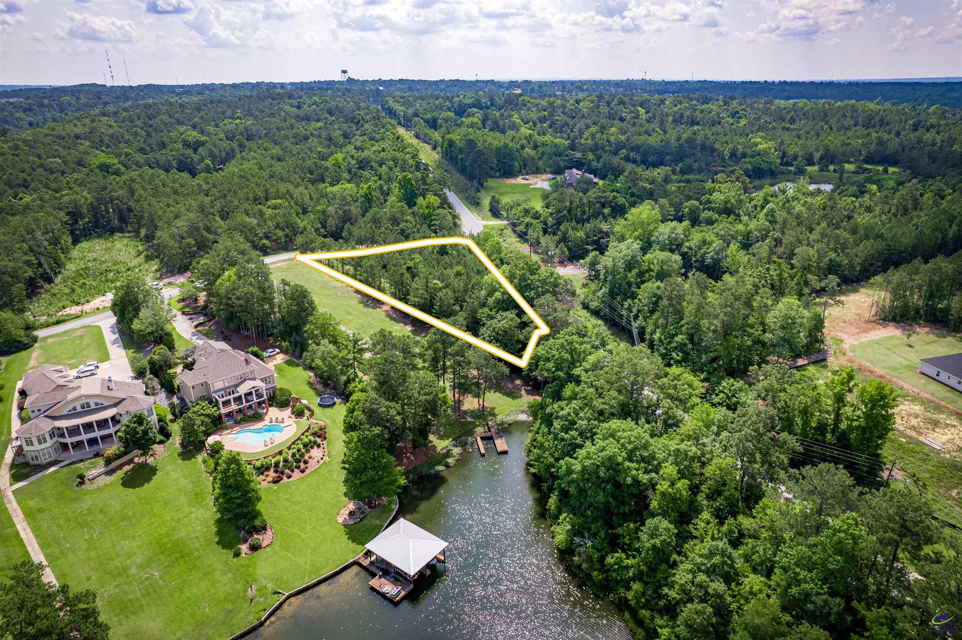 101 Nautica Pointe