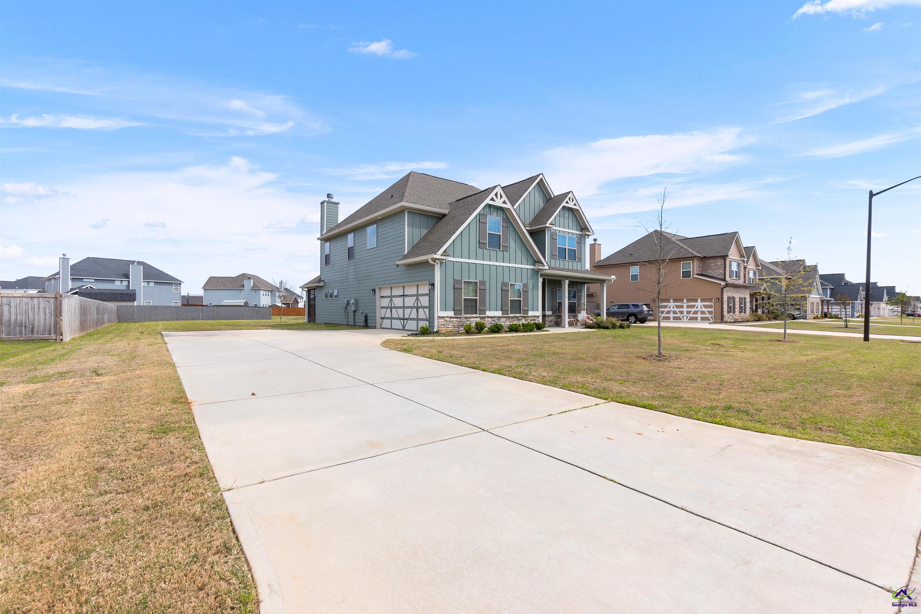 18 Pearl Moss Lane