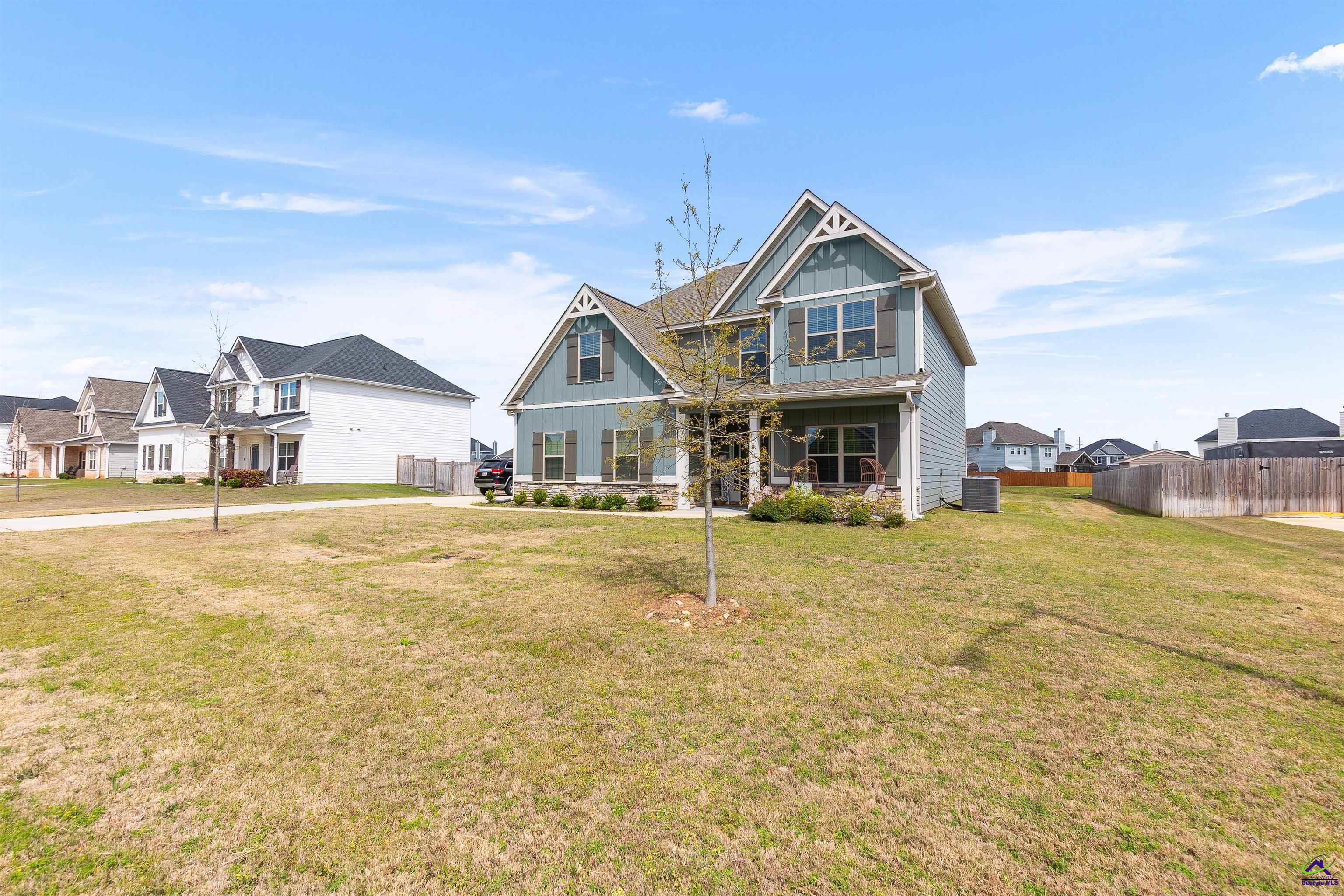 18 Pearl Moss Lane
