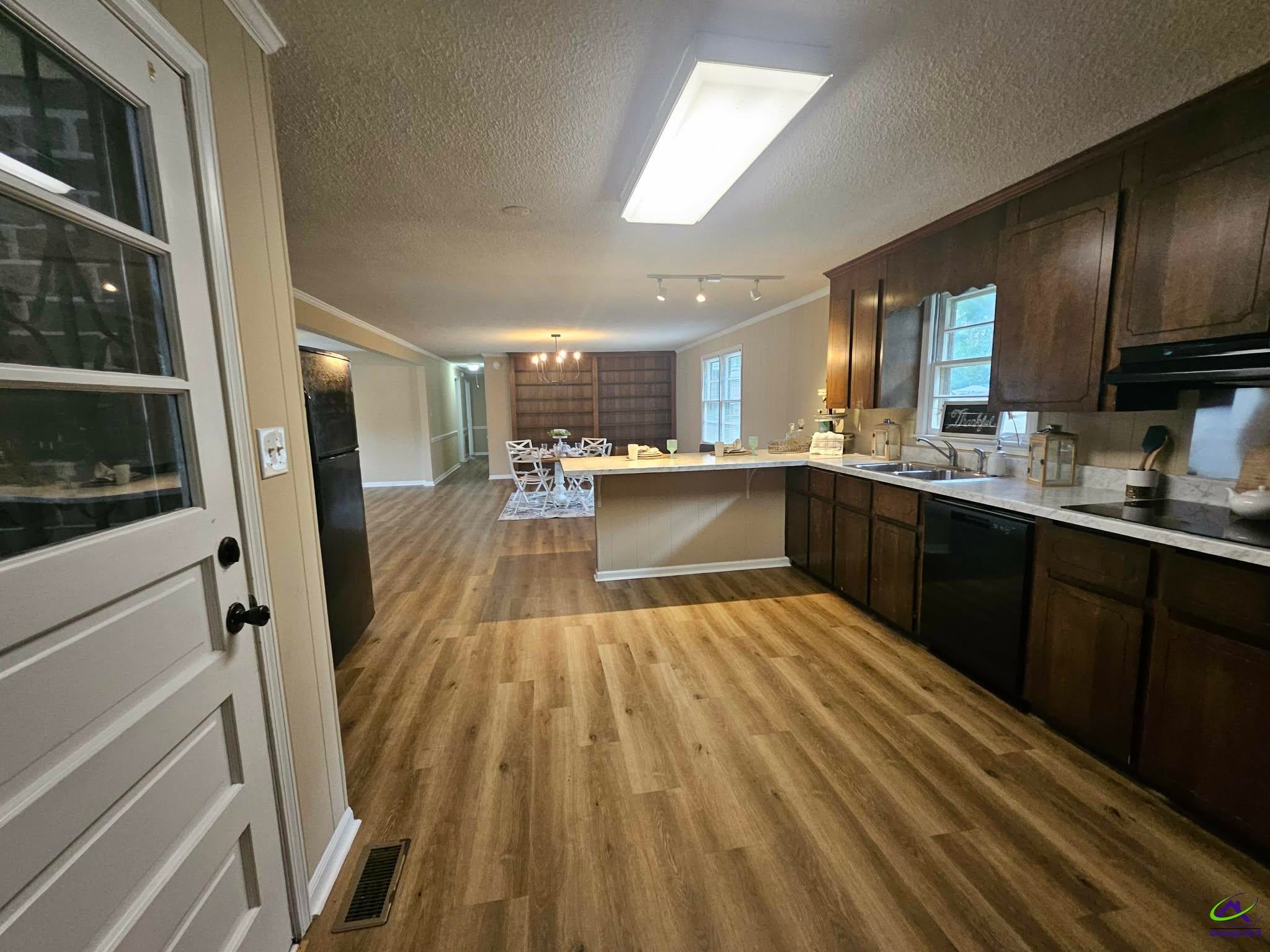 3498 Sandy Circle