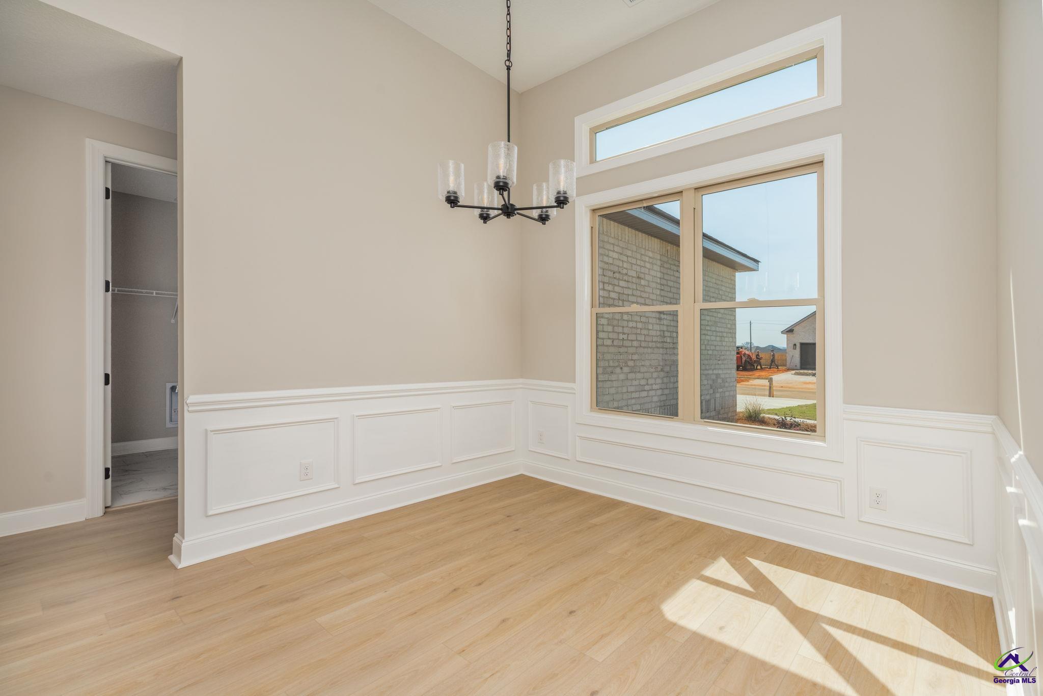 207 Farmland Circle