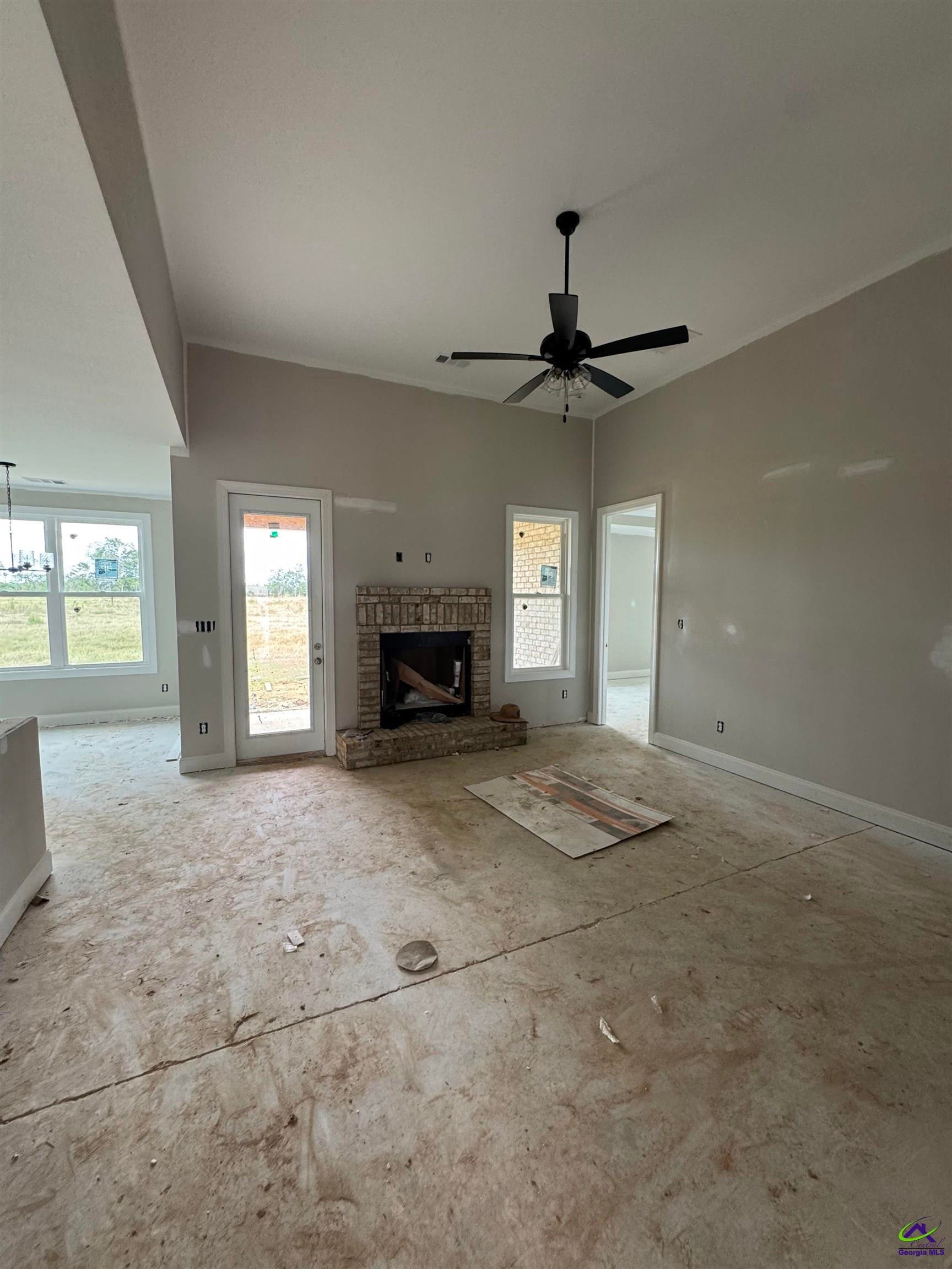 219 Farmland Circle