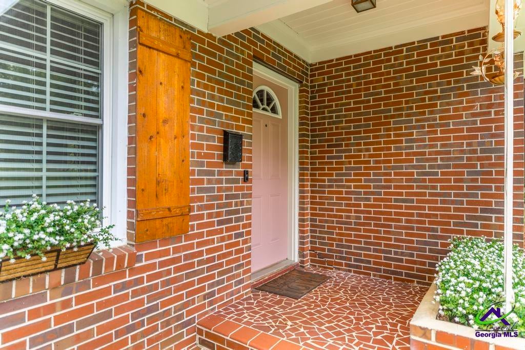 460 Sunset Circle