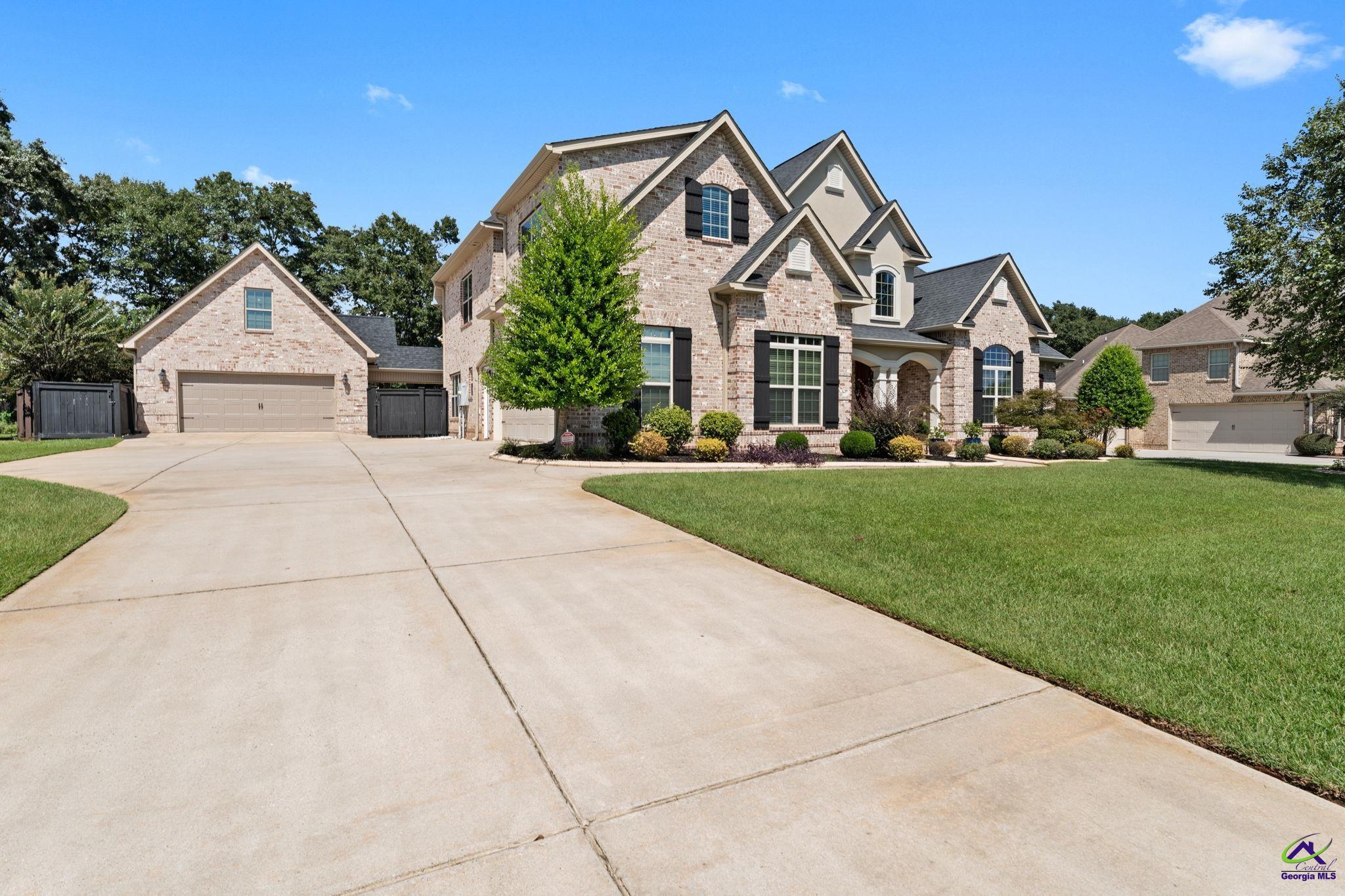 400 Avondale Circle