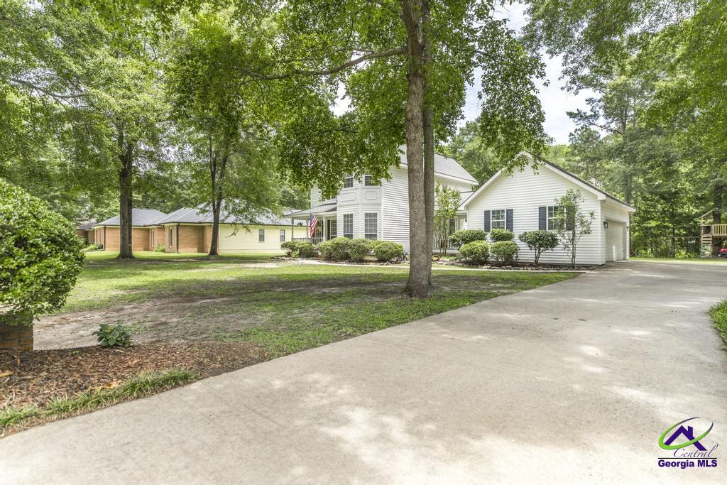 109 S Hiley Court