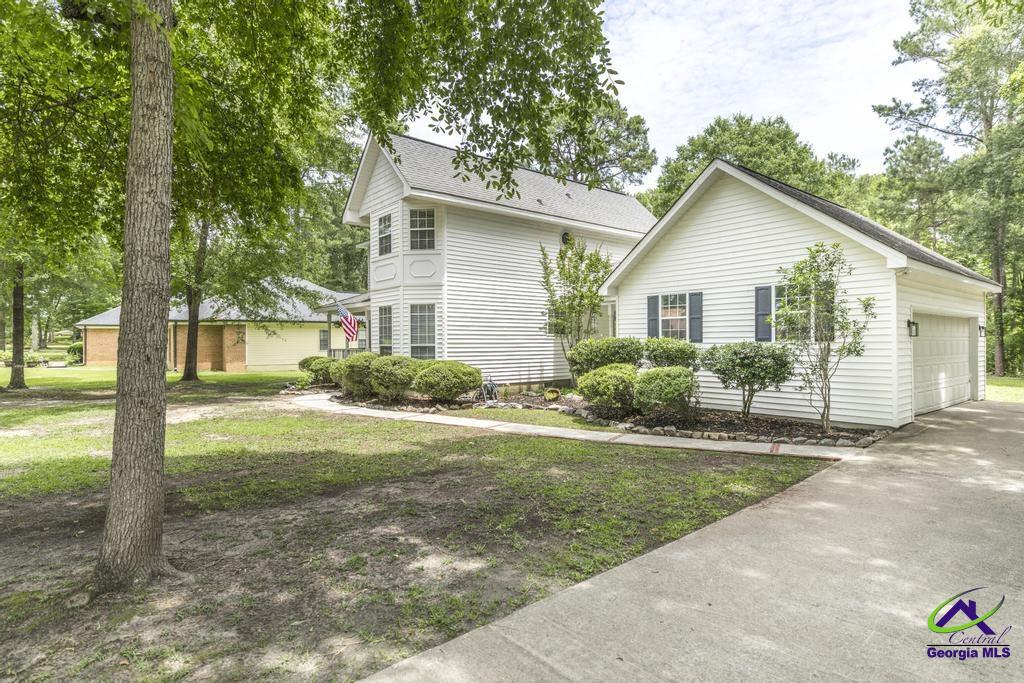 109 S Hiley Court