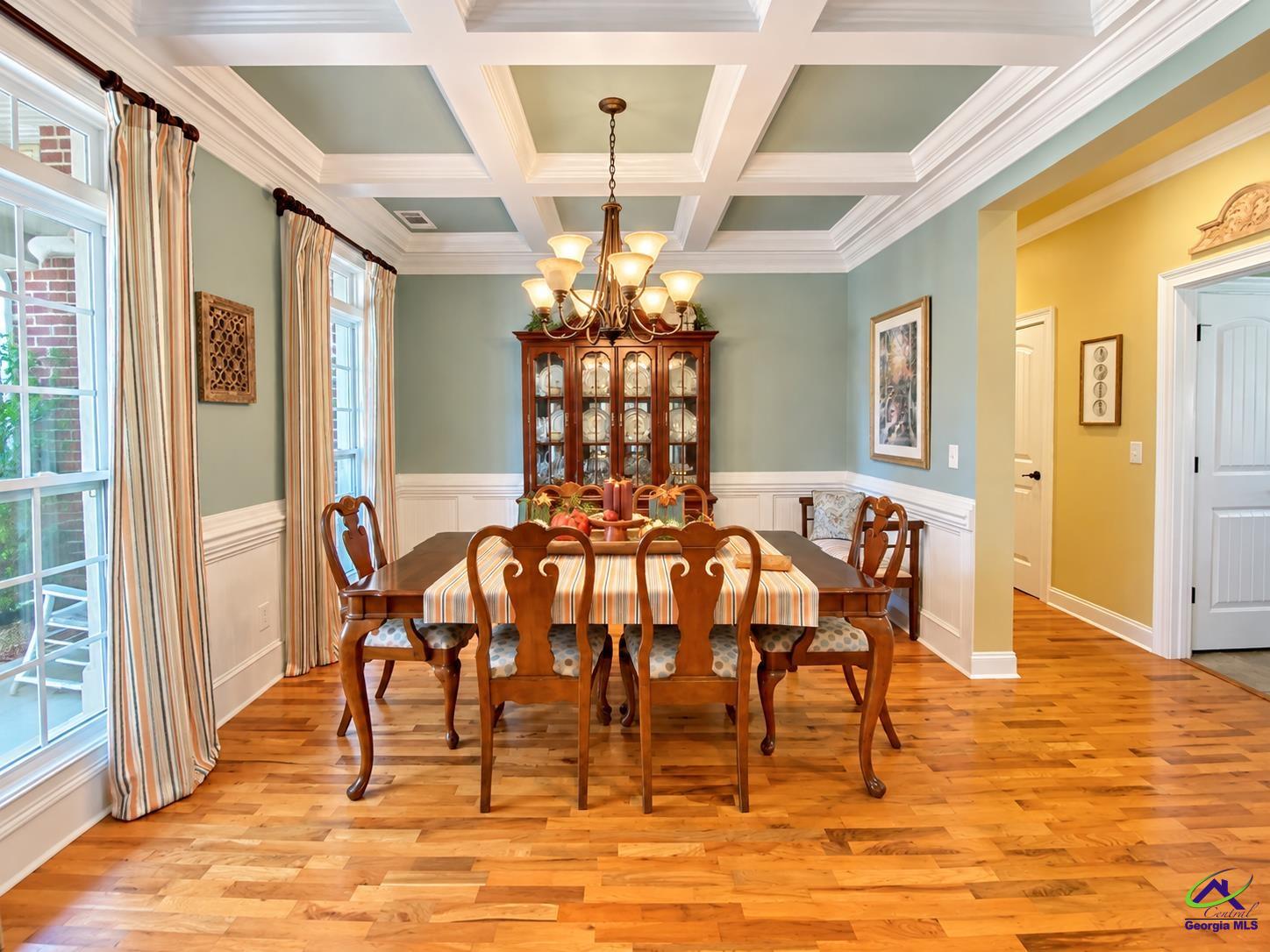 410 Sawtooth Court