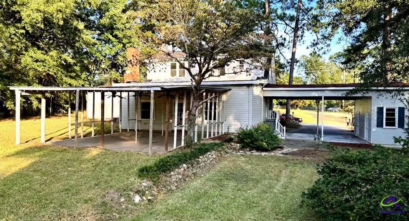 98 McCormick Avenue