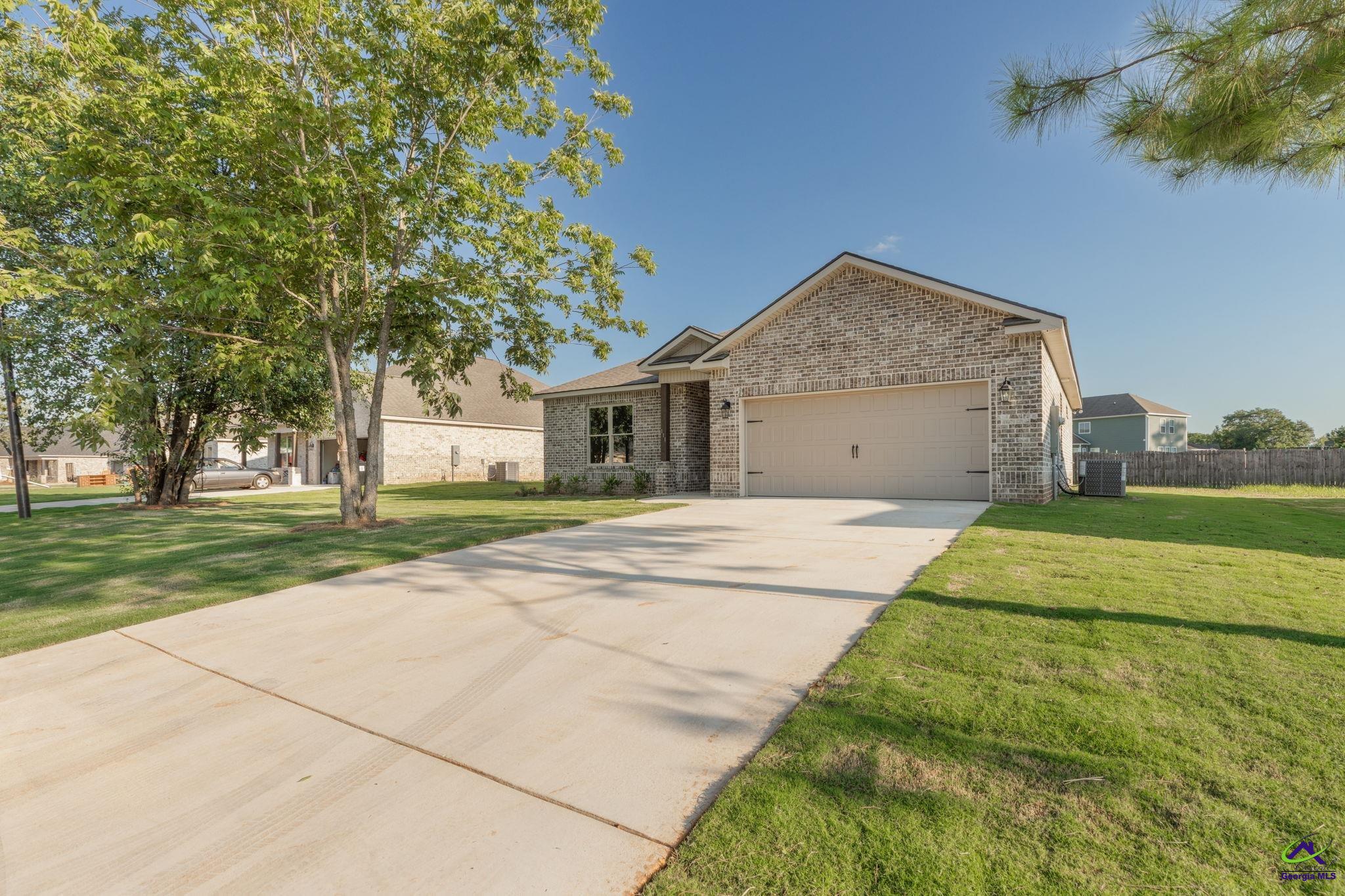 217 Farmland Circle