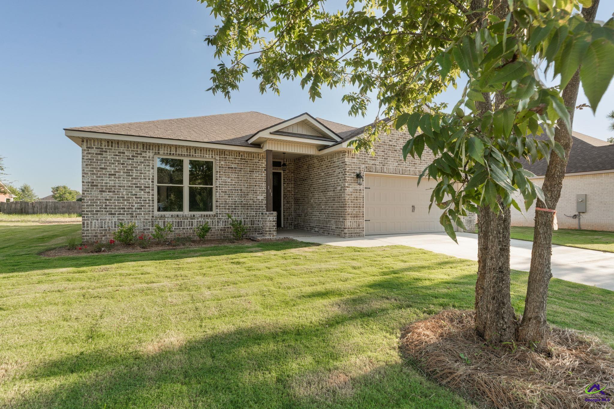 217 Farmland Circle