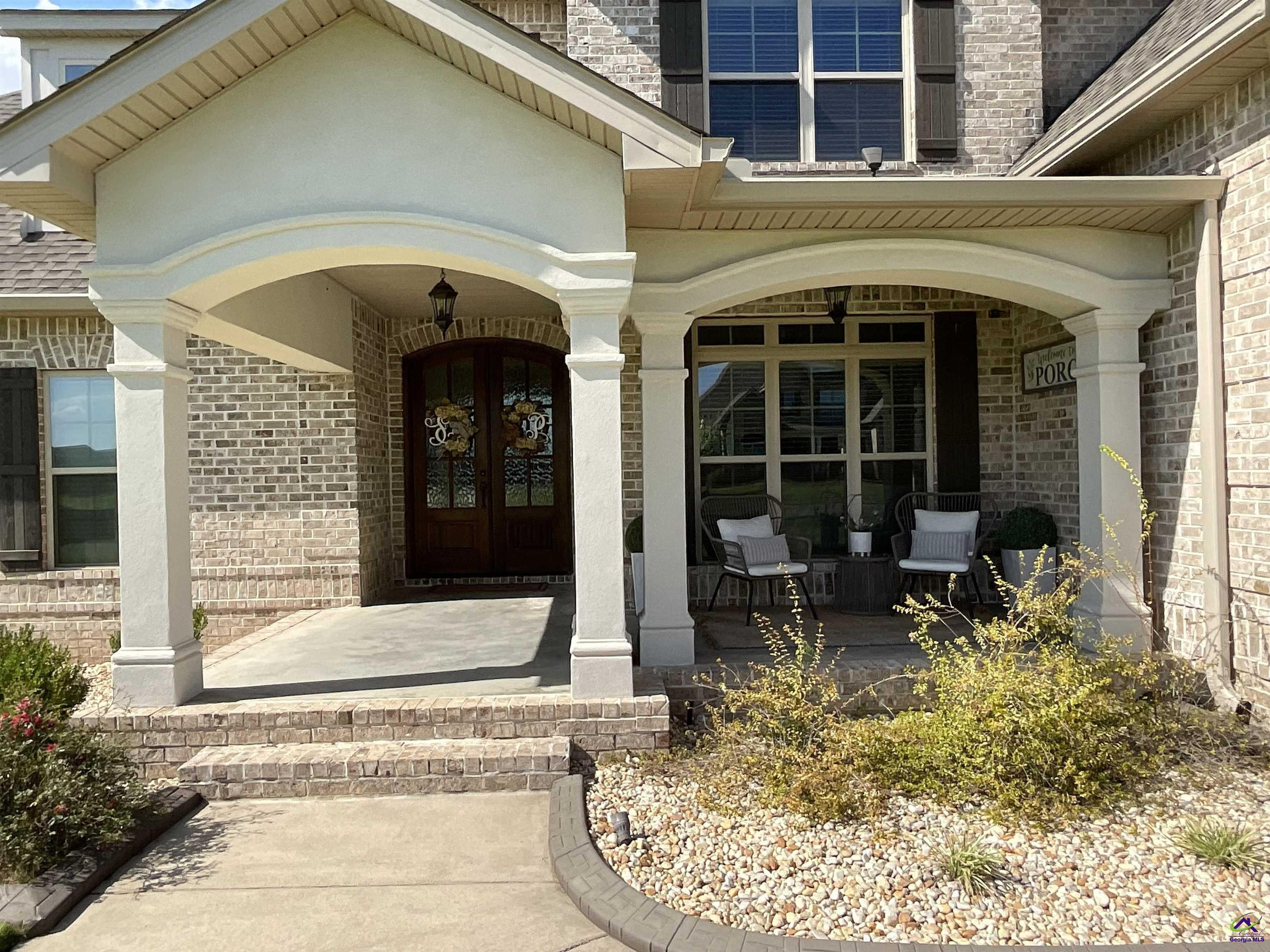 323 Woodlands Boulevard