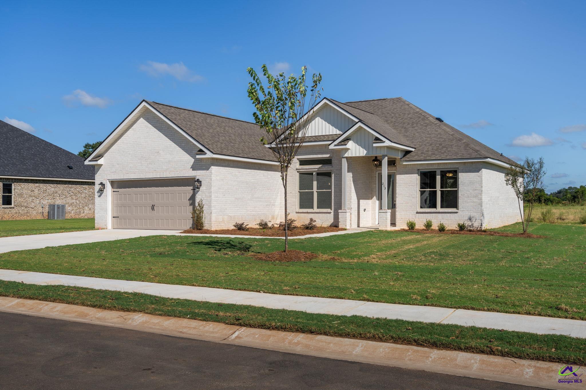 213 Farmland Circle