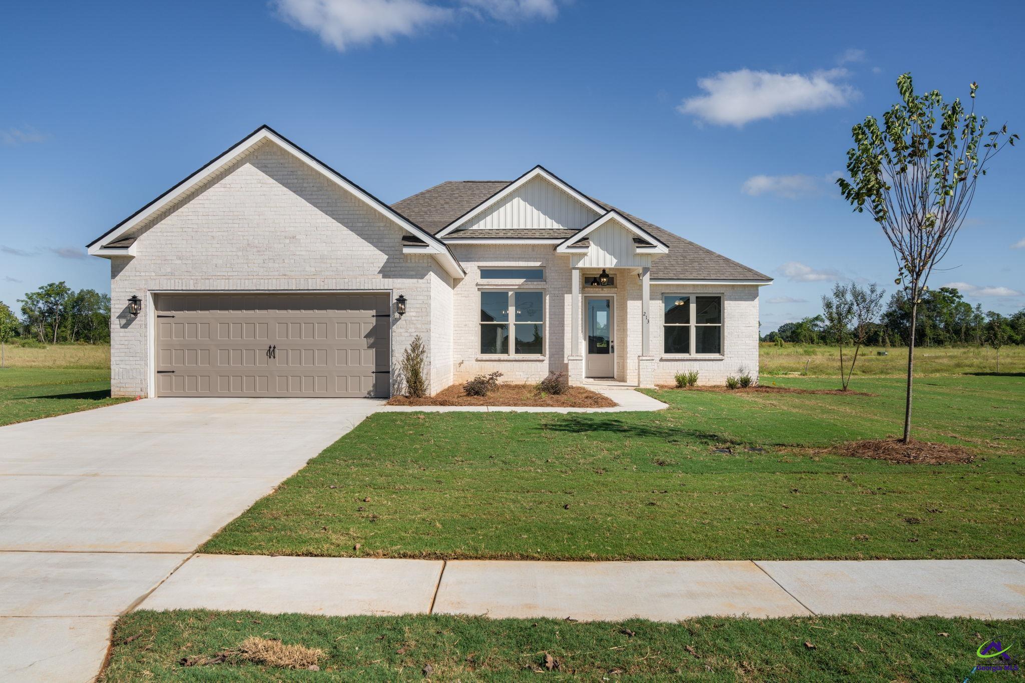 213 Farmland Circle