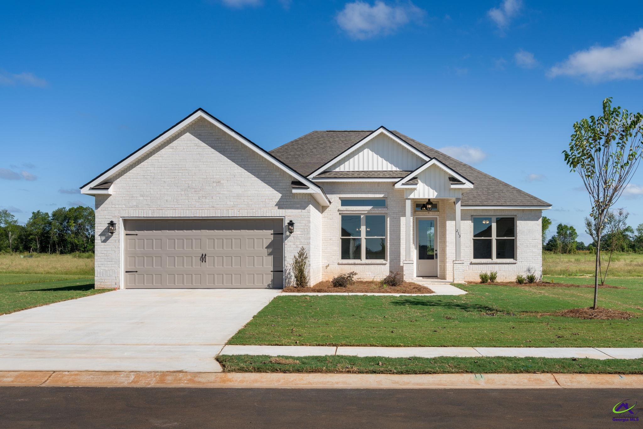 213 Farmland Circle