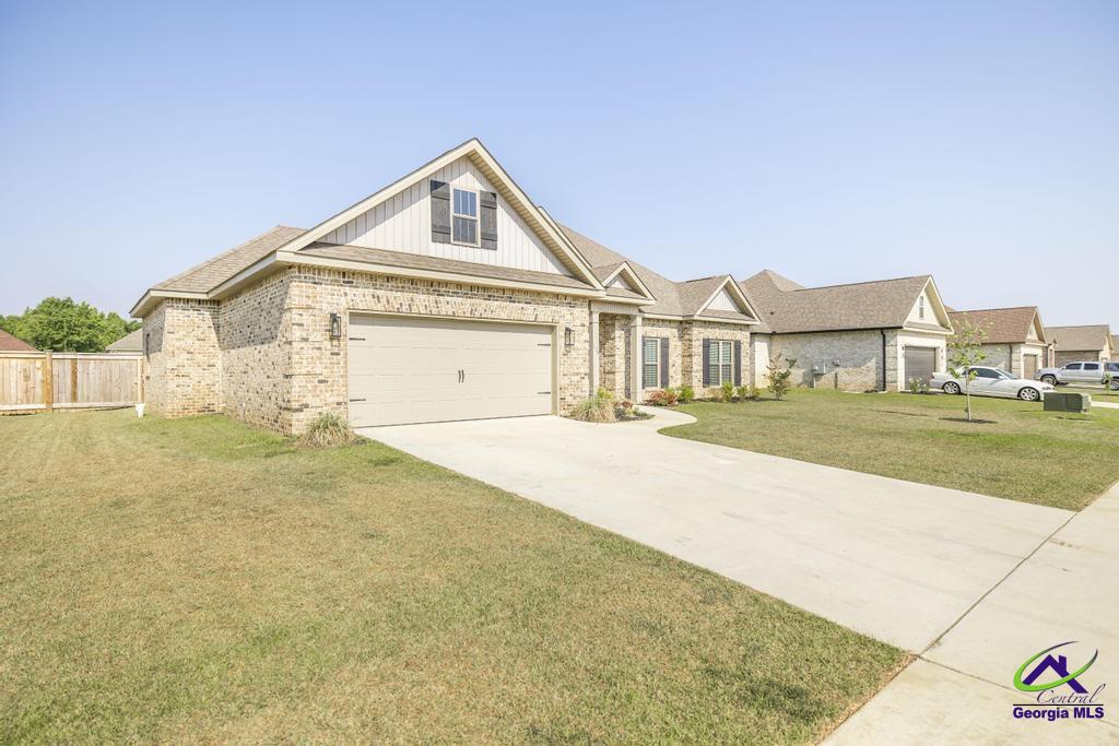 128 Woodwinds Court