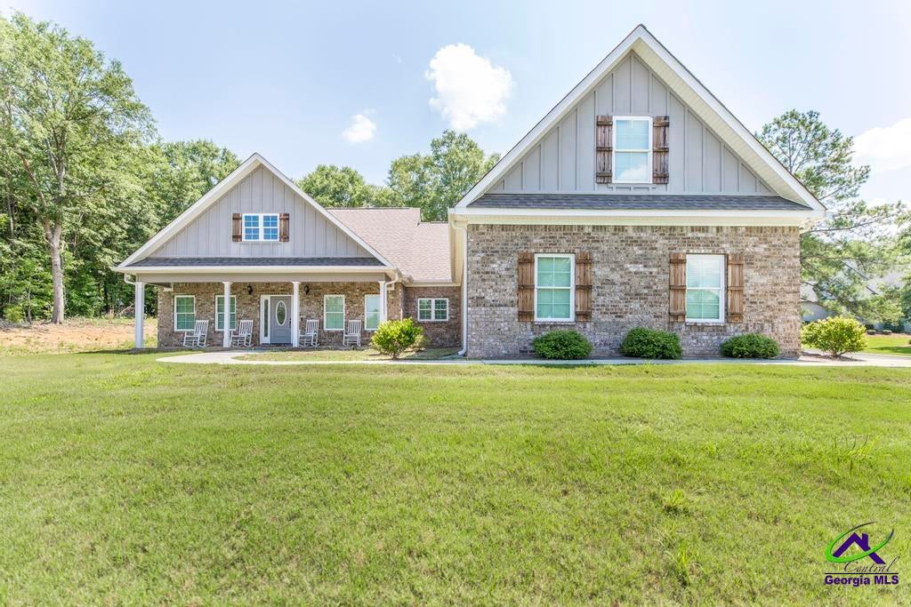 374 Carrick Way