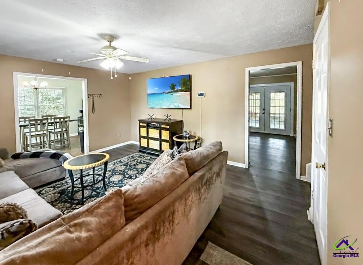 3209 Lennox Drive