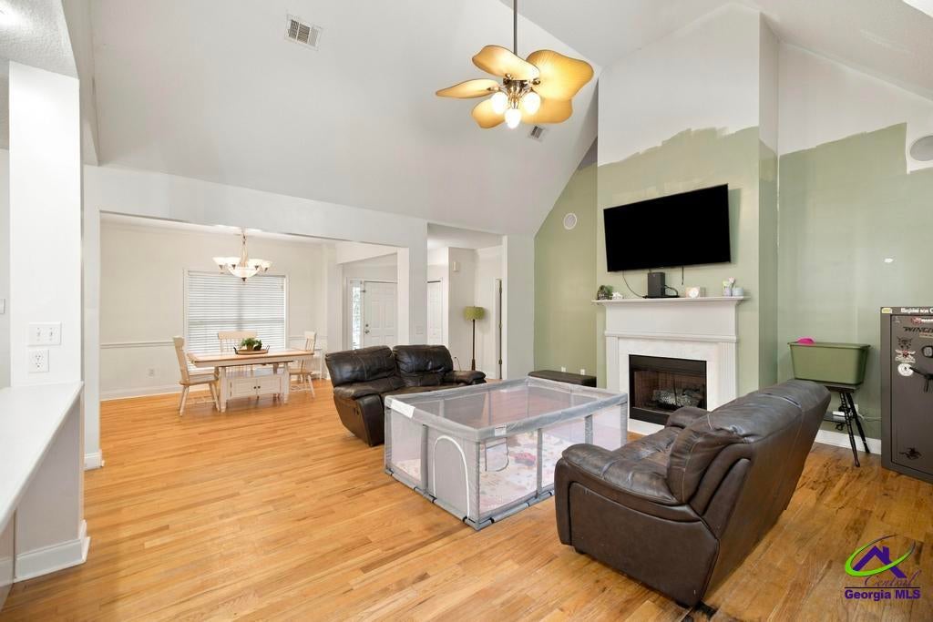 207 Crestview Trace