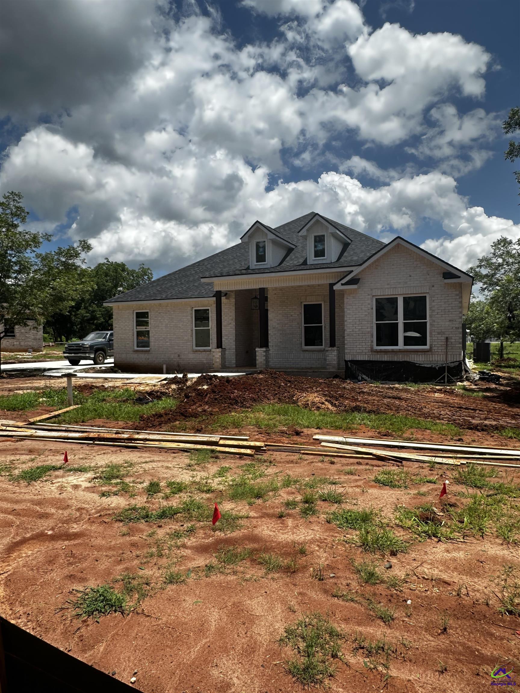 6 Pleasant Oaks Drive