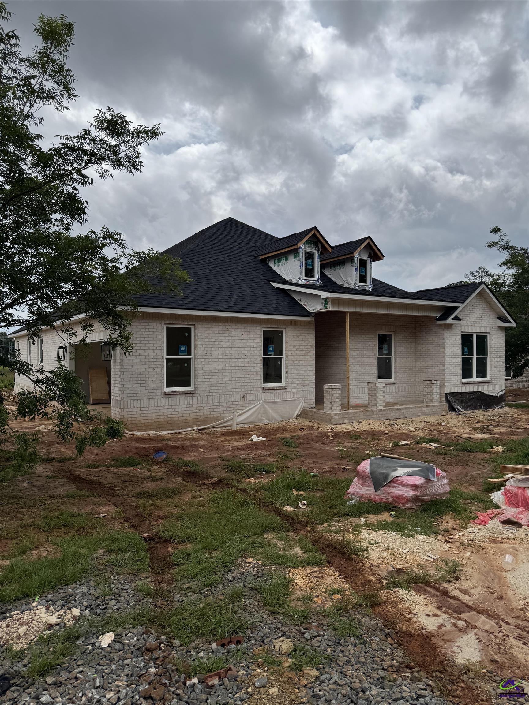 6 Pleasant Oaks Drive
