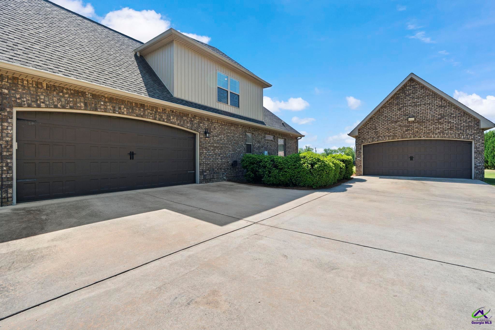 454 Eli Way