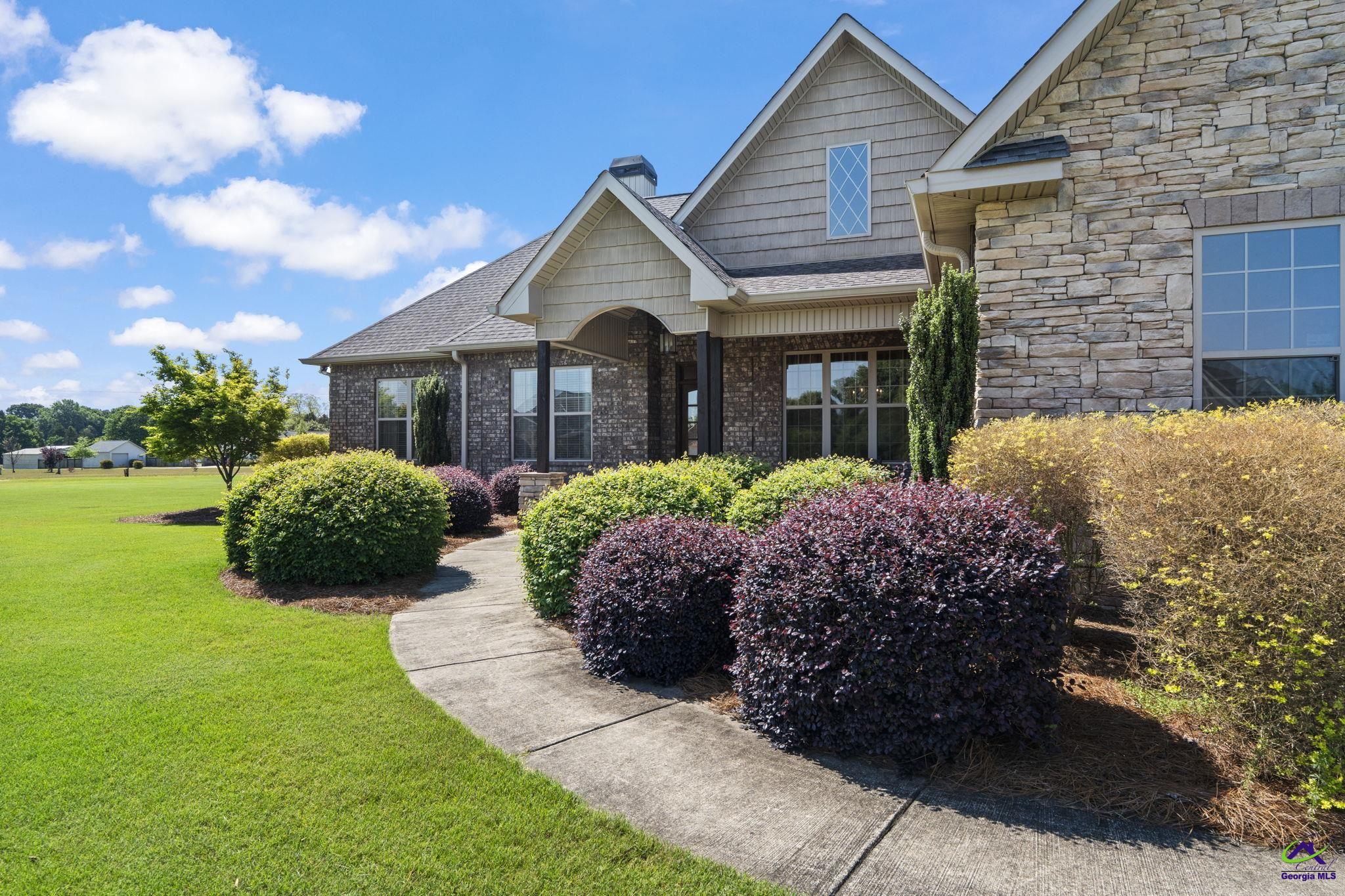 454 Eli Way