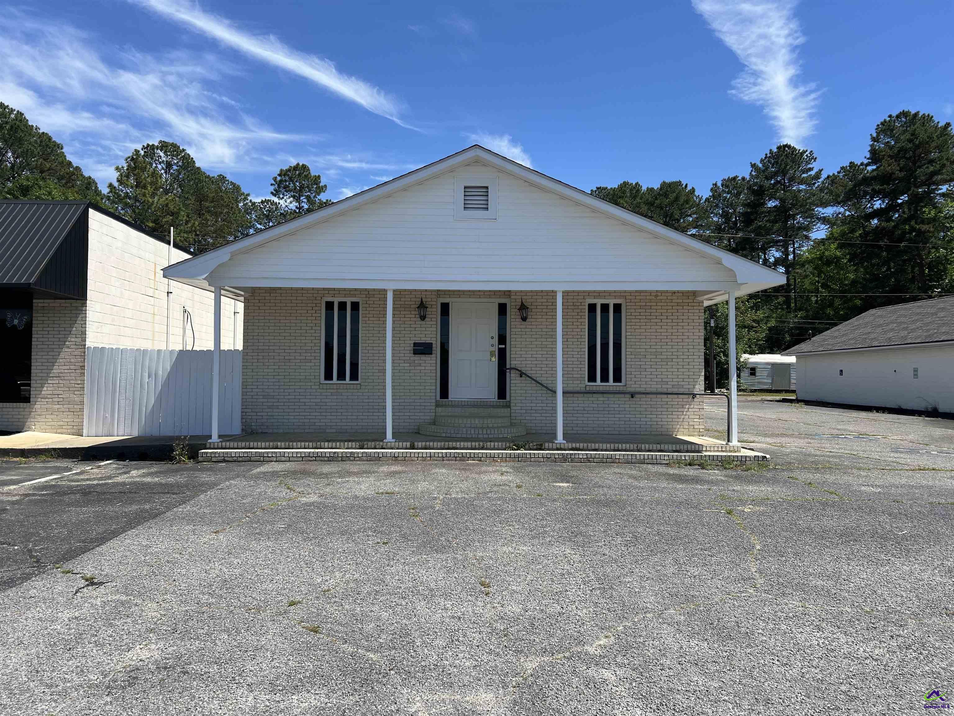 148 E Peacock Street