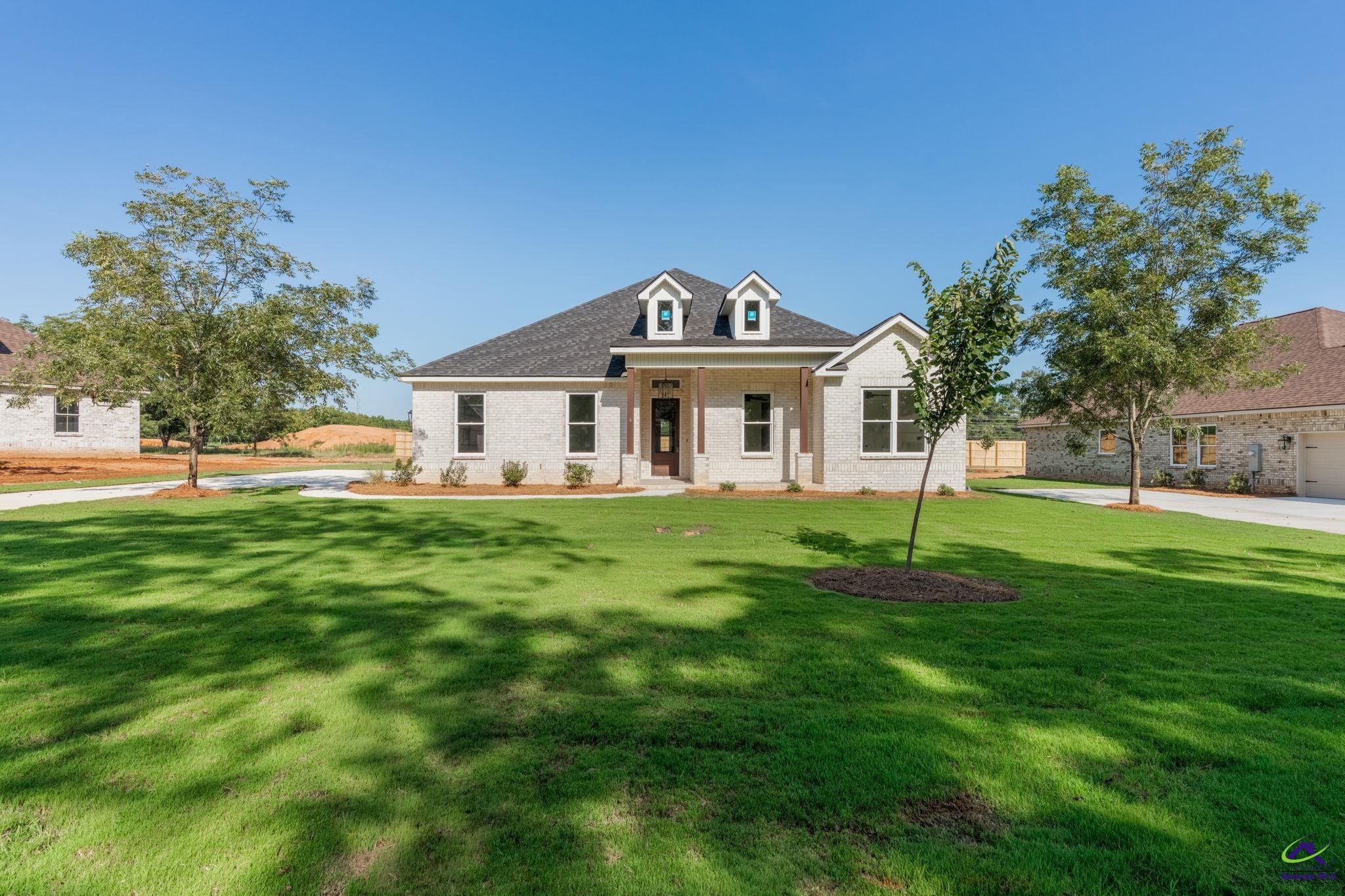 6 Pleasant Oaks Drive