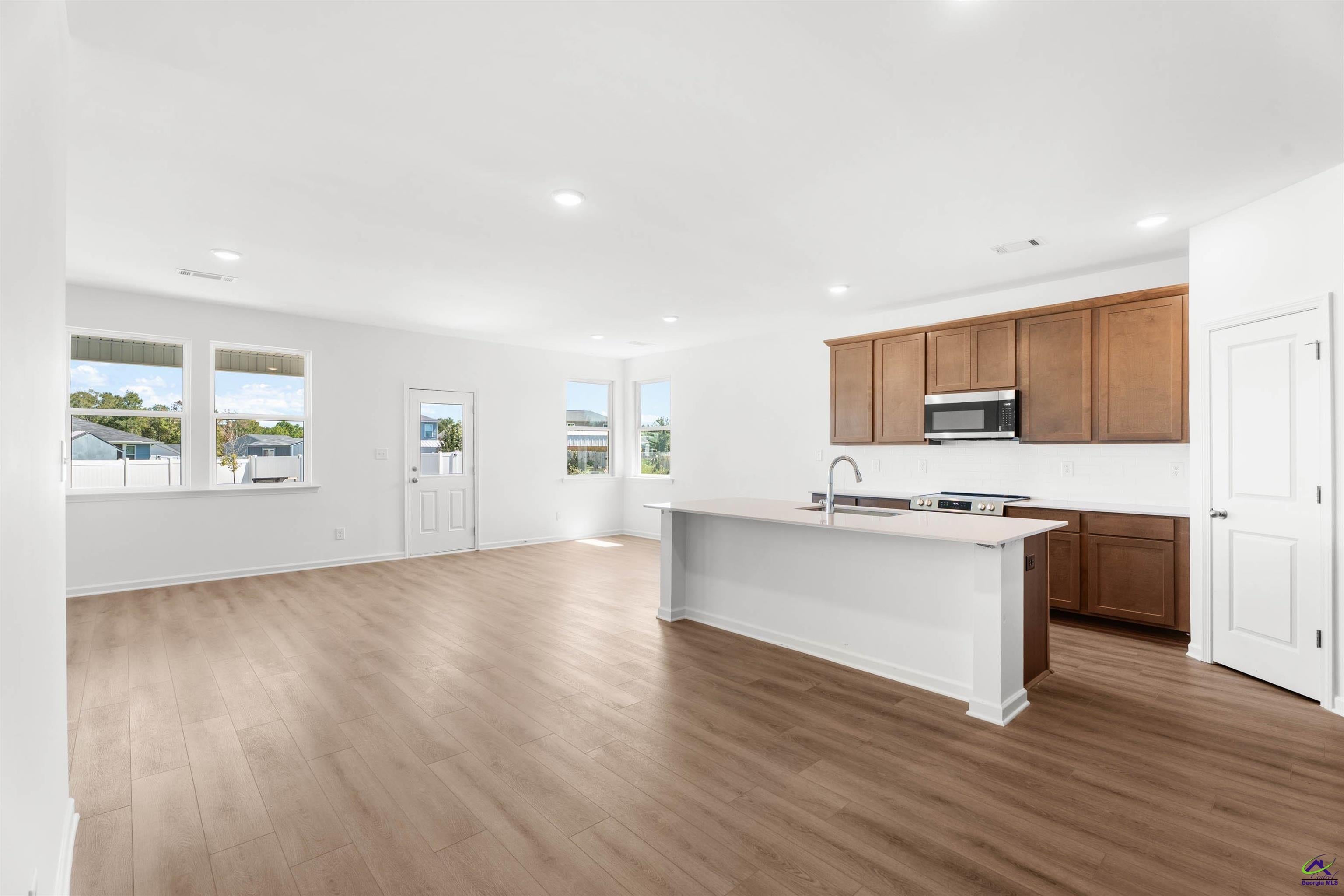211 Ivy Glen Drive